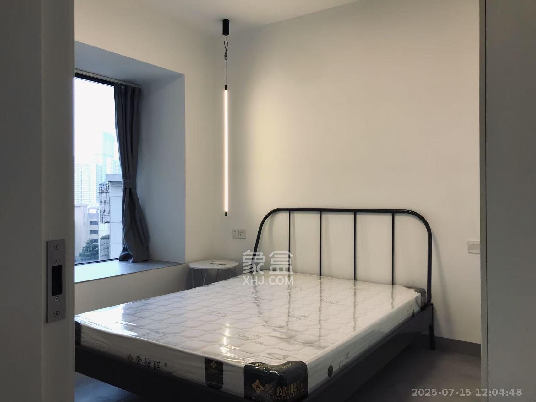 上园商住小区  3室1厅1卫   3200.00元/月室内图
