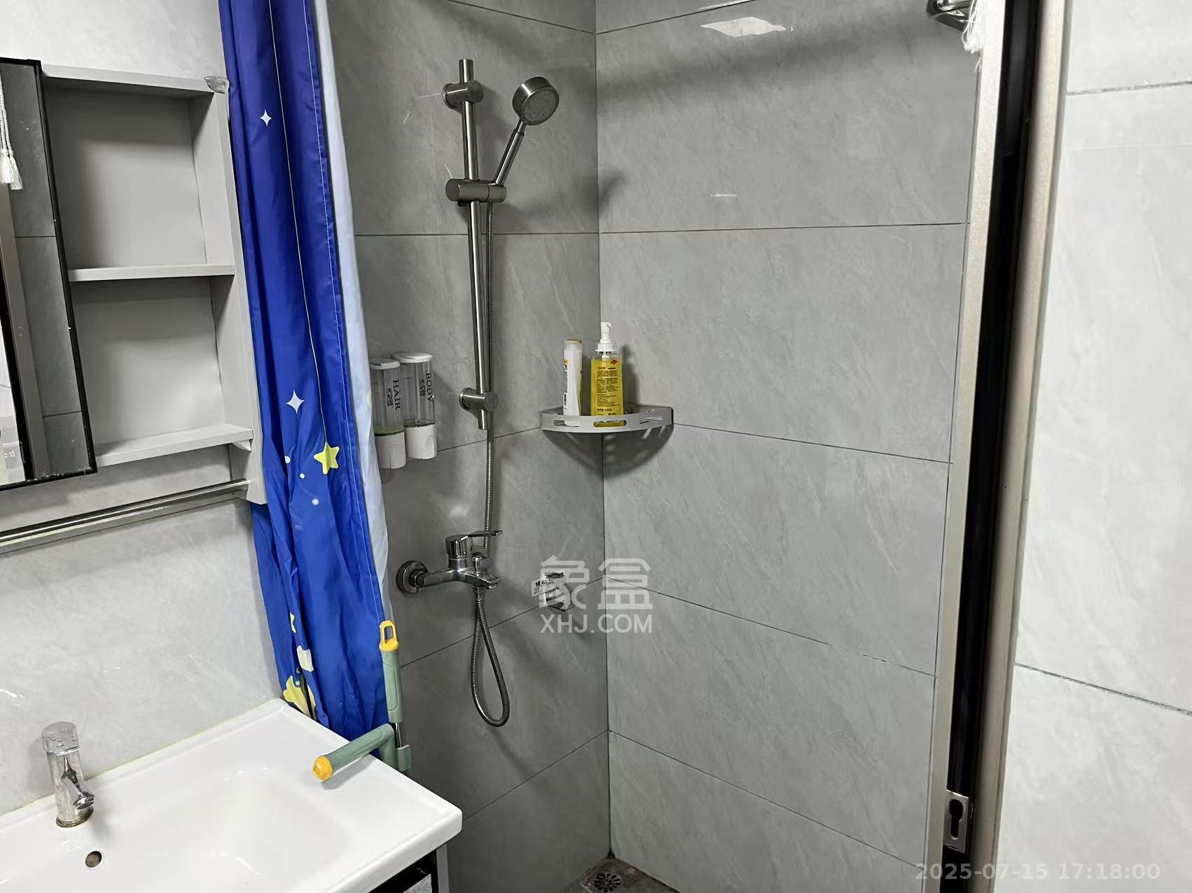 卓越浅水湾  1室1厅1卫   1400.00元/月室内图