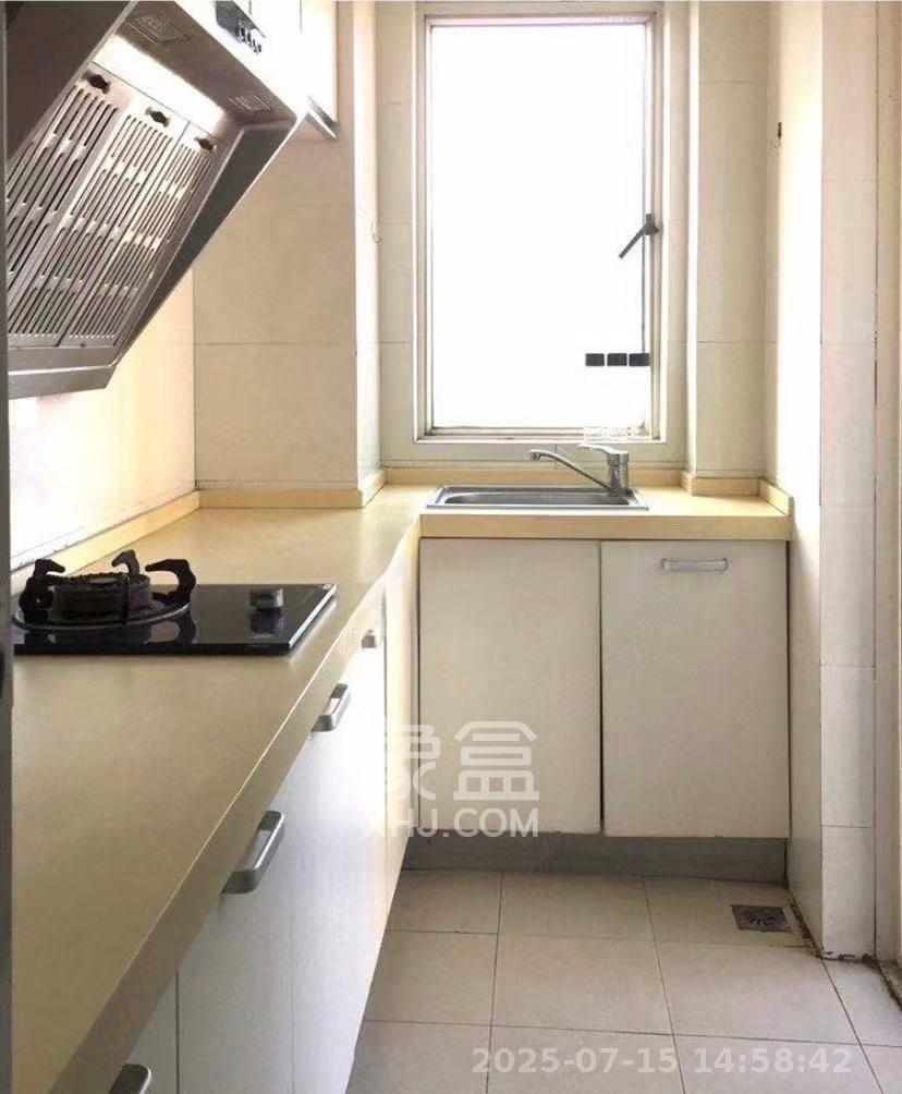 白沙晶城 1室1厅1卫 1600.0元/月 白沙晶城 1室1厅1卫 1600.0元/月室内图