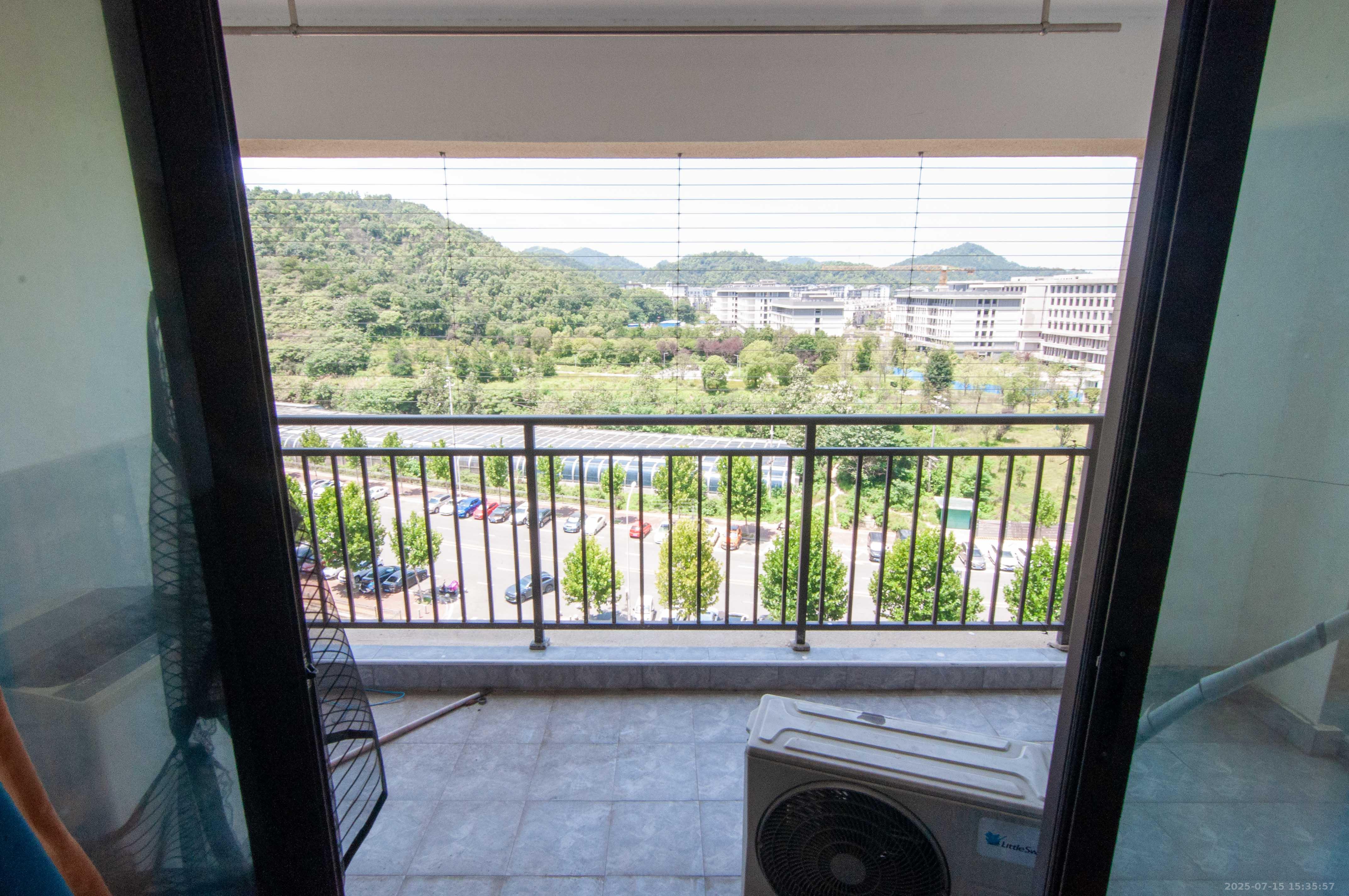 梅溪正荣府  4室2厅2卫   200.00万其他