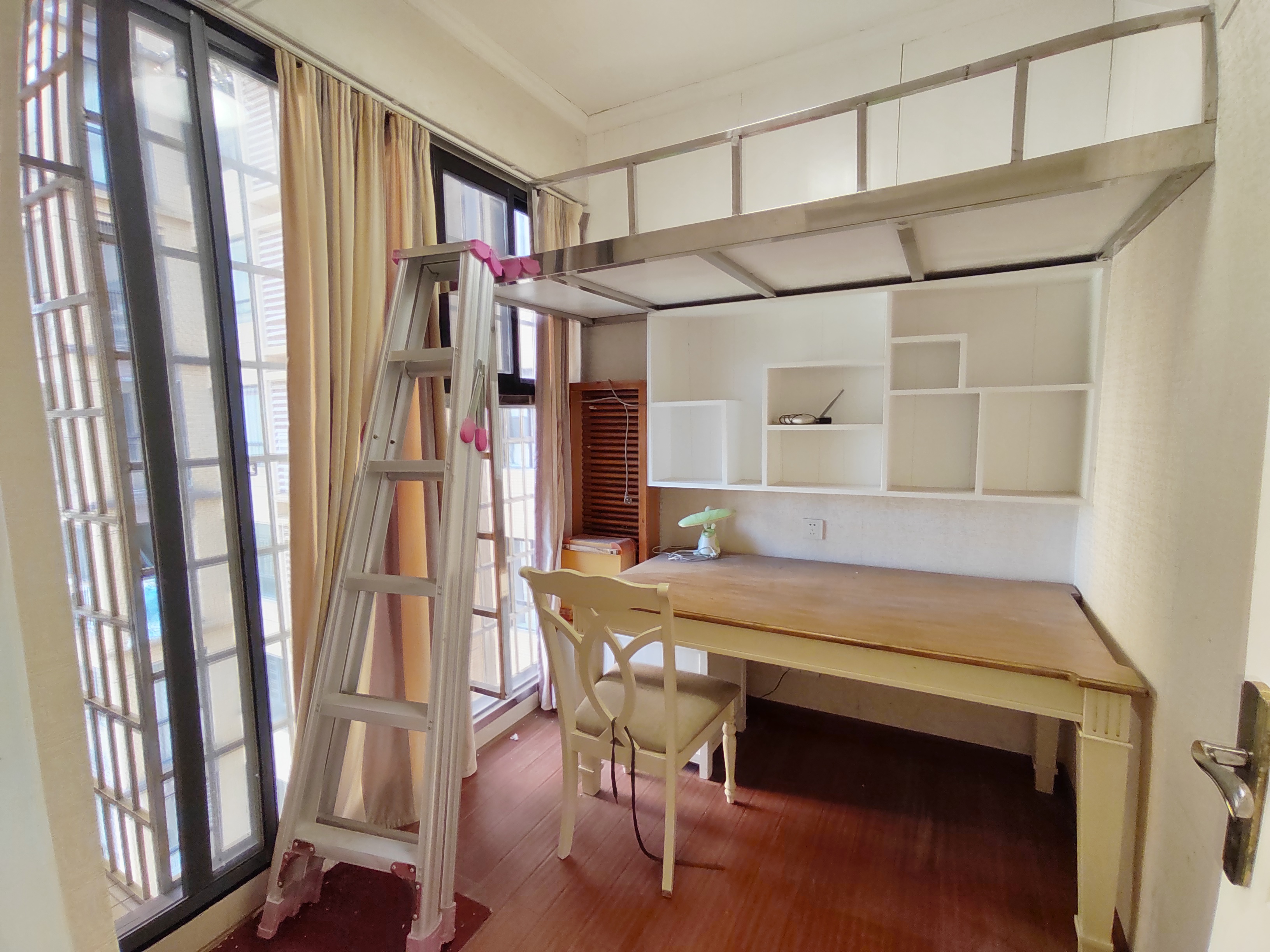 珠江帝景山庄  2室3厅2卫   1500.00元/月室内图