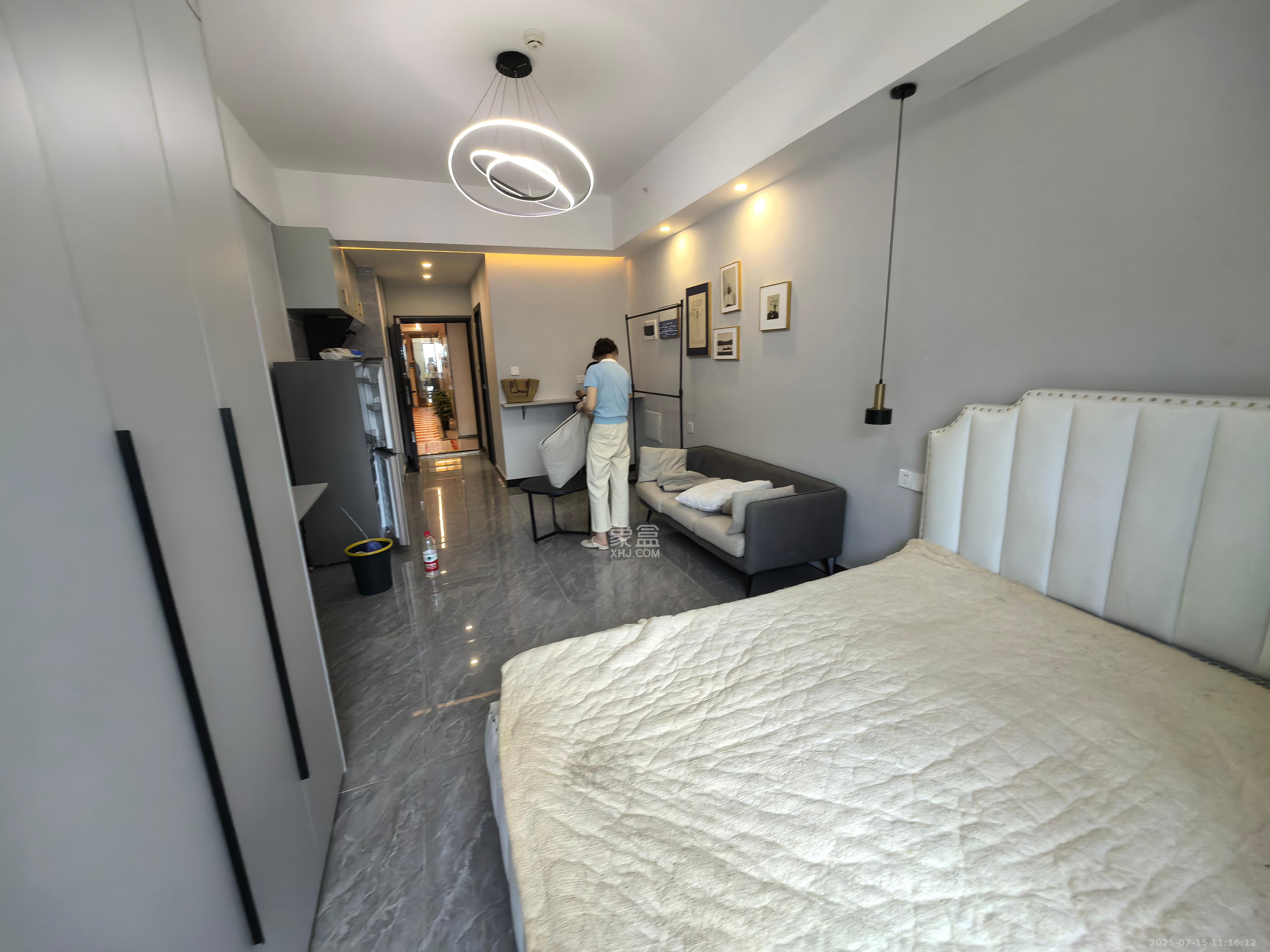 万润时光里 1室0厅0卫 1700.0元/月 万润时光里 1室0厅0卫 1700.0元/月室内图