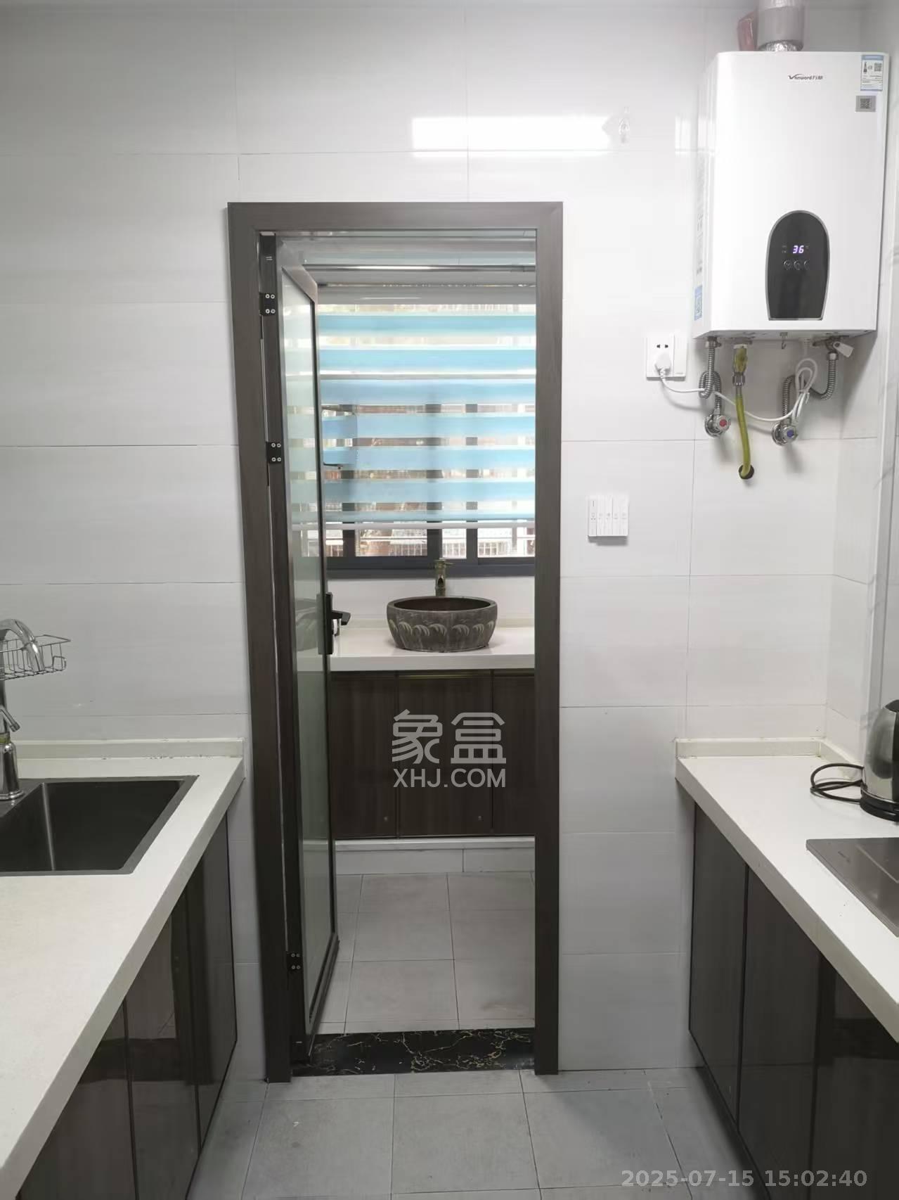 长坡社区  2室1厅1卫    2200.0元/月室内图
