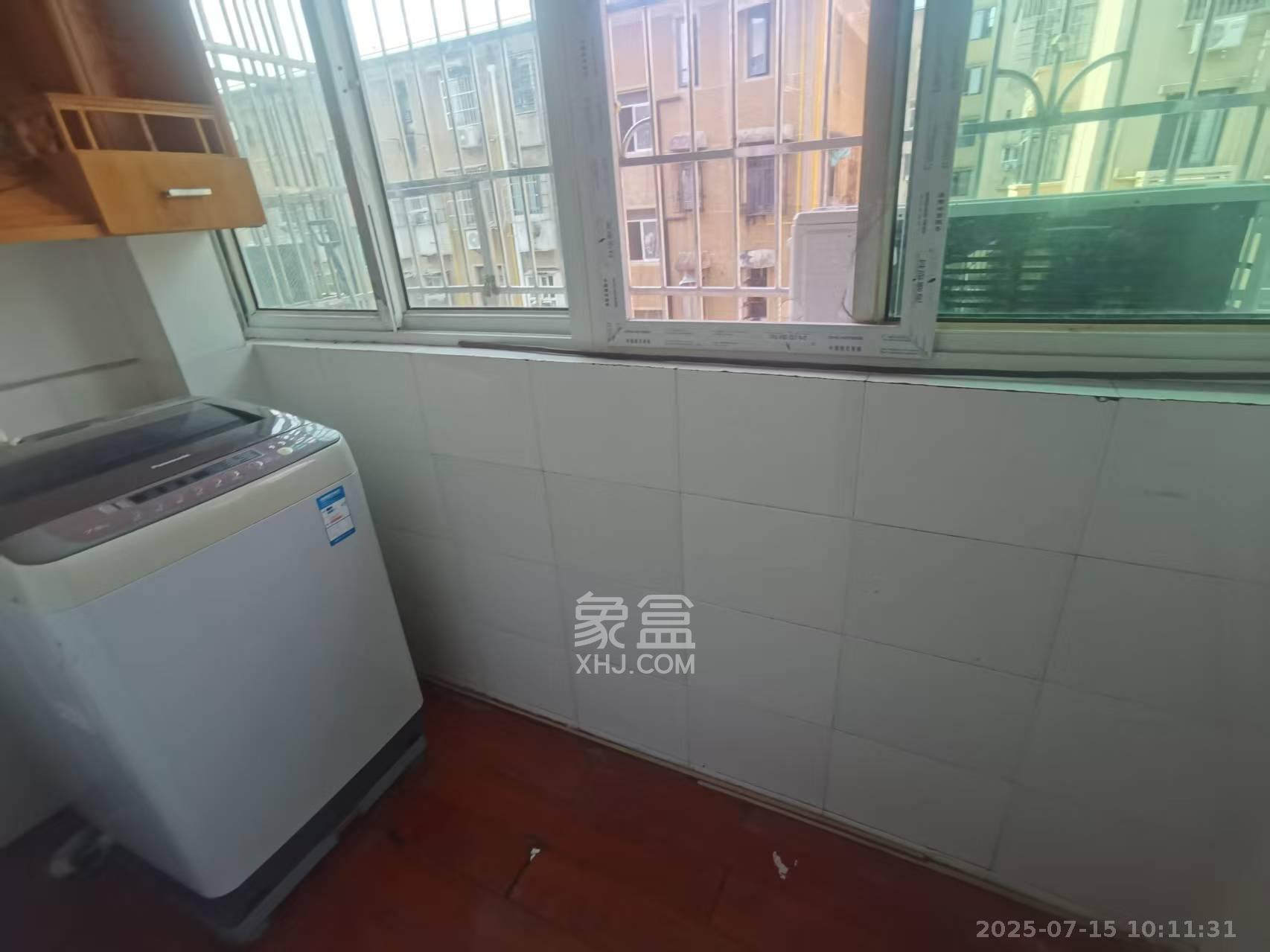 杜家塘小区  2室2厅1卫    2200.0元/月 杜家塘小区  2室2厅1卫    2200.0元/月室内图