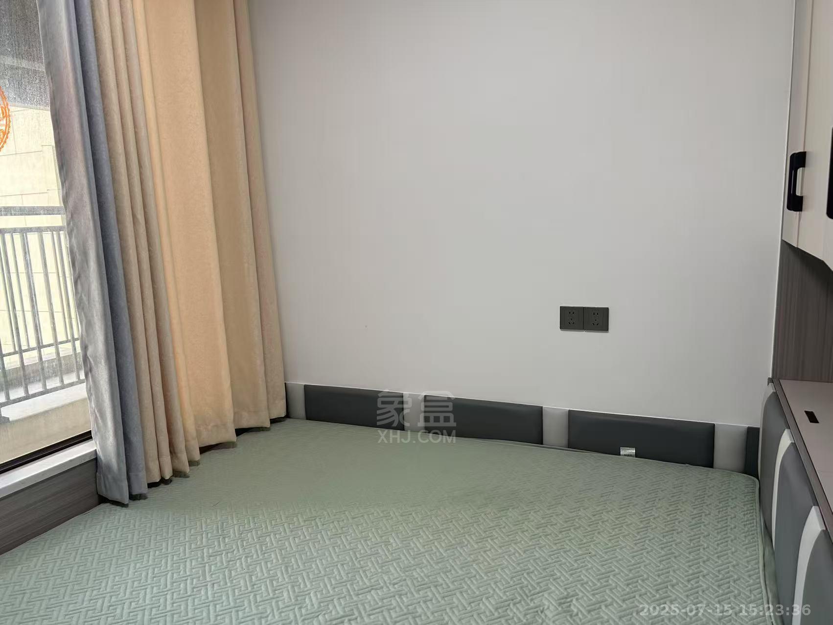 中海学府里 3室2厅1卫 2500.0元/月 中海学府里 3室2厅1卫 2500.0元/月室内图