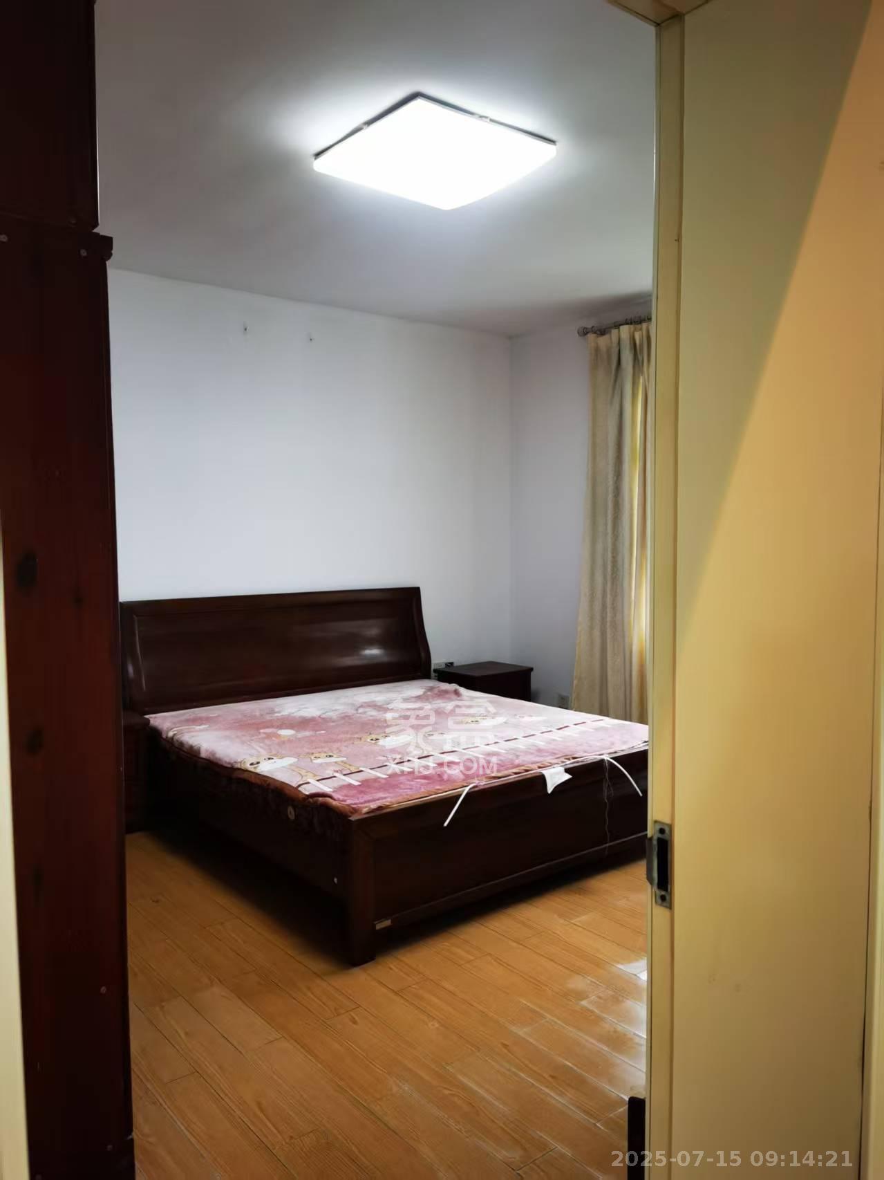 湘樟园小区(湘樟家园) 3室2厅1卫 1700.0元/月 湘樟园小区(湘樟家园) 3室2厅1卫 1700.0元/月室内图