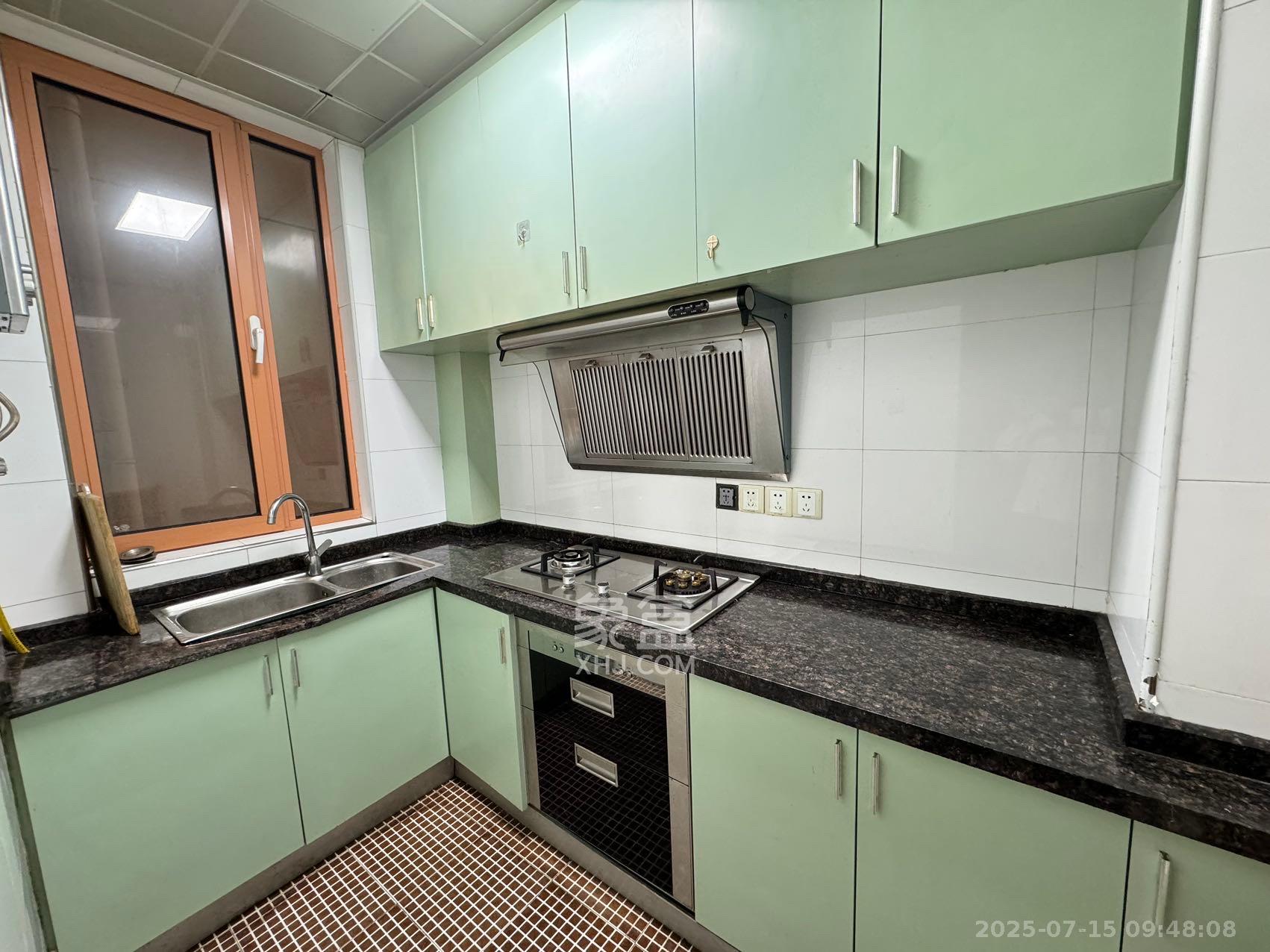 世嘉国际华城 2室2厅2卫 2500.0元/月 世嘉国际华城 2室2厅2卫 2500.0元/月室内图