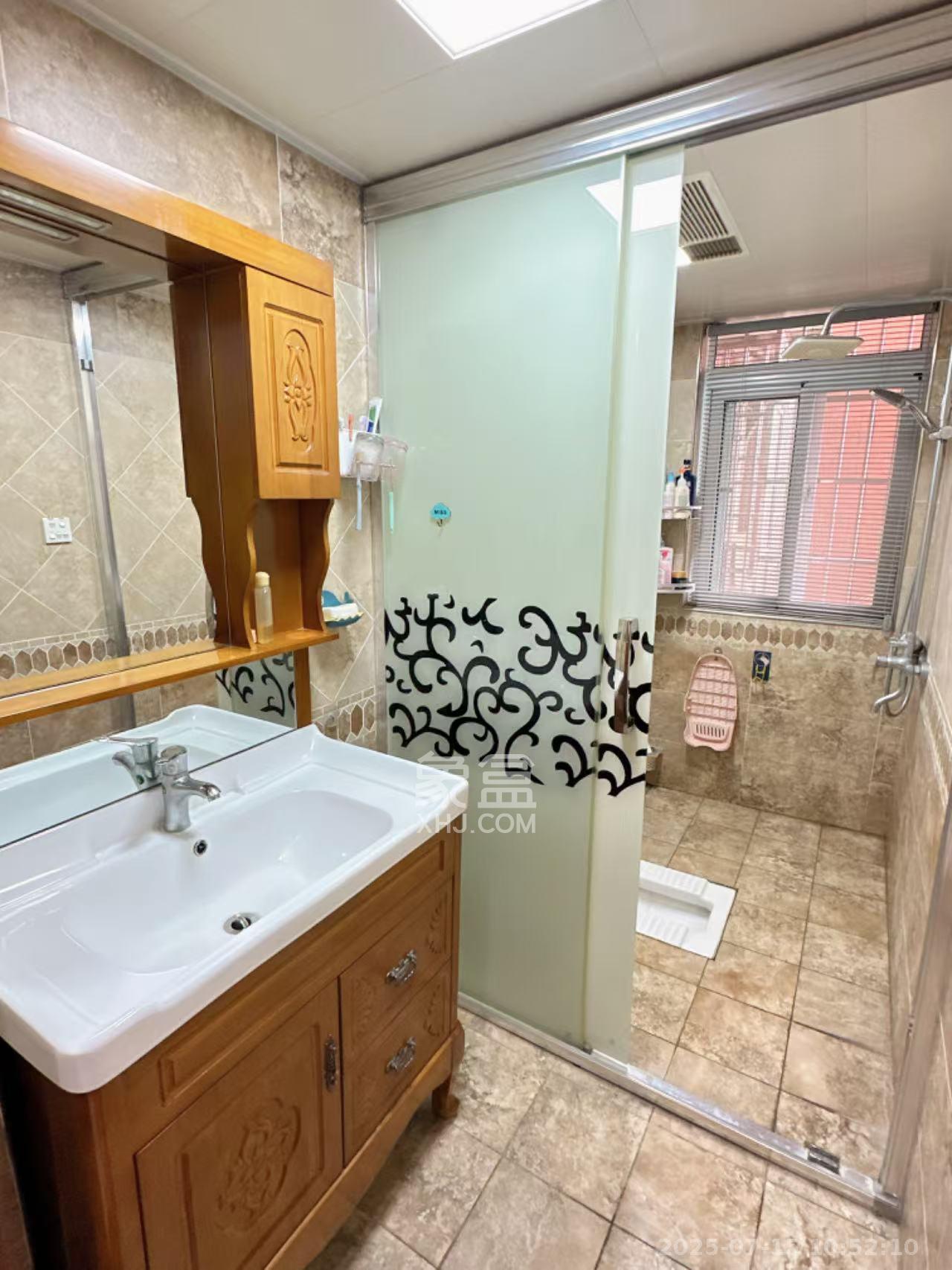 凯富南方鑫城  3室2厅1卫    2300.0元/月室内图