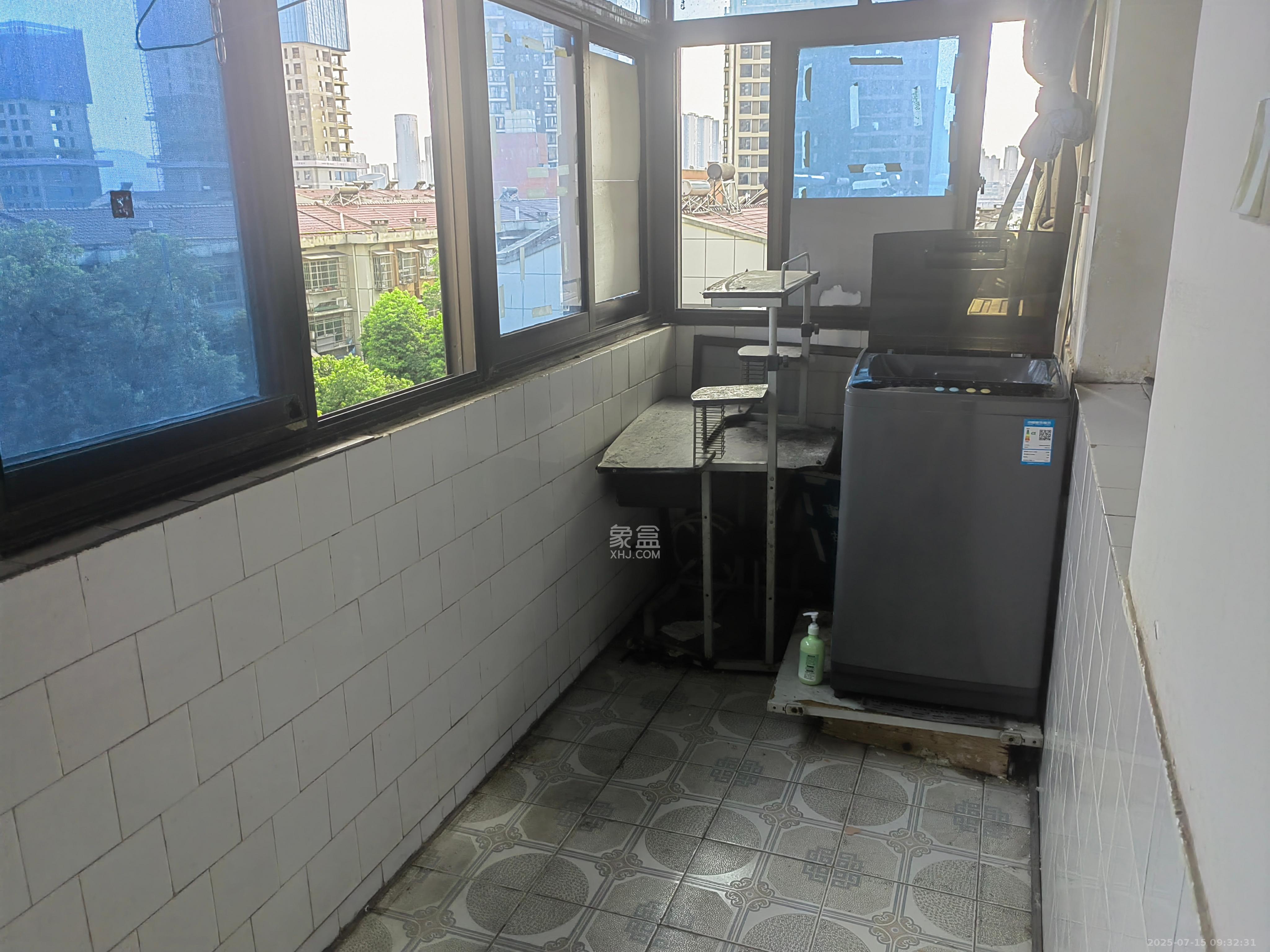 人造板厂宿舍(新河北堤1号) 3室2厅1卫 1800.0元/月 人造板厂宿舍(新河北堤1号) 3室2厅1卫 1800.0元/月室内图