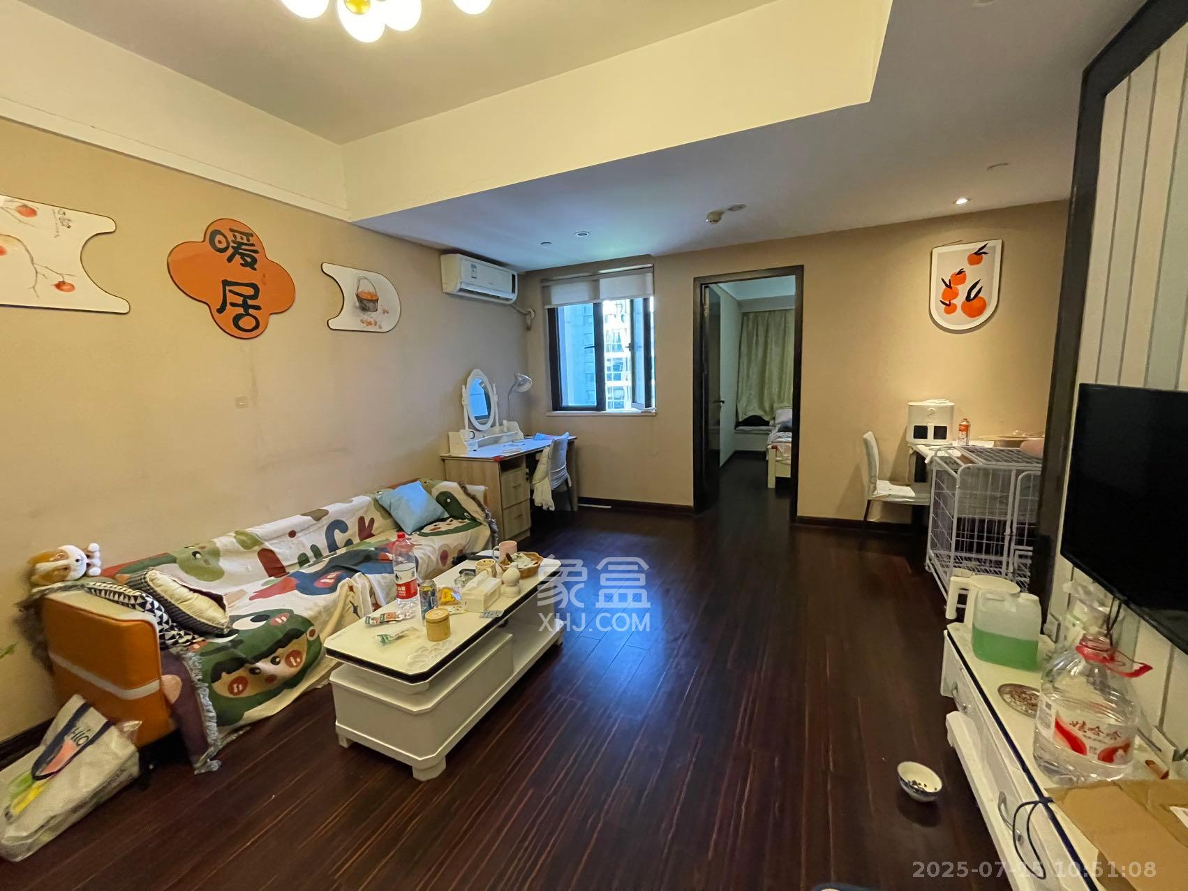 德思勤城市广场(宝格丽公寓) 1室0厅0卫 2200.0元/月 德思勤城市广场(宝格丽公寓) 1室0厅0卫 2200.0元/月室内图