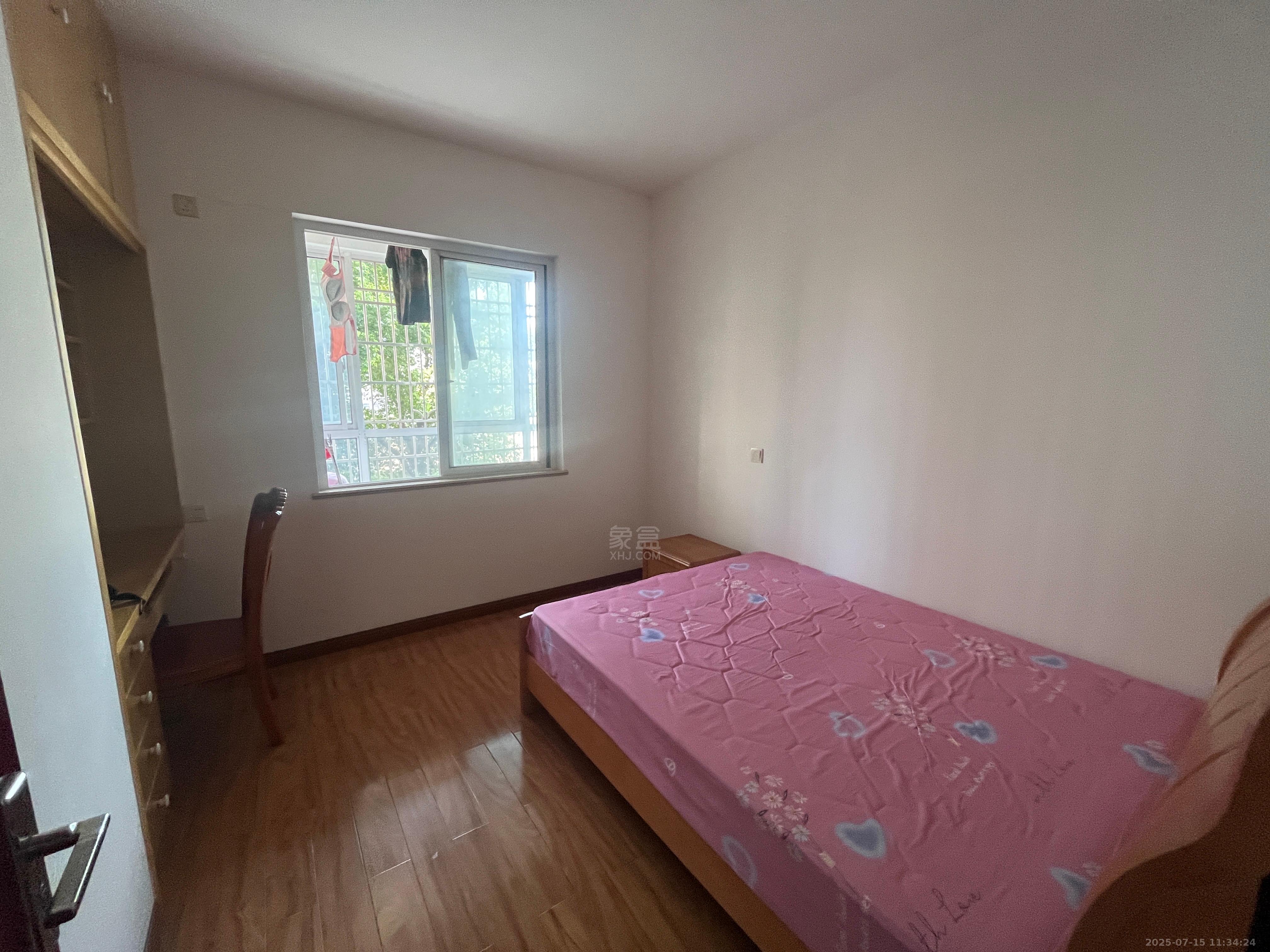 香草园二期春晓  3室2厅1卫    2000.0元/月 香草园二期春晓  3室2厅1卫    2000.0元/月室内图