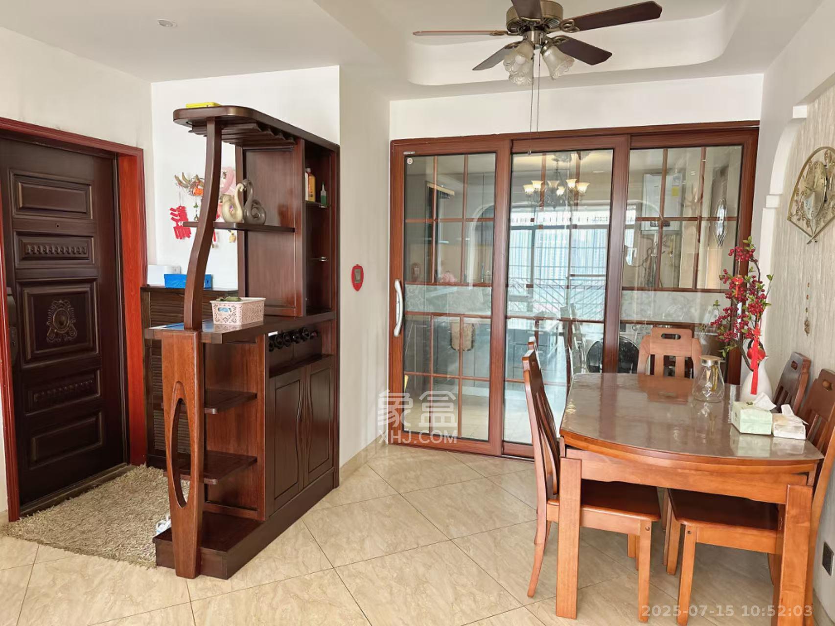 凯富南方鑫城  3室2厅1卫    2300.0元/月室内图