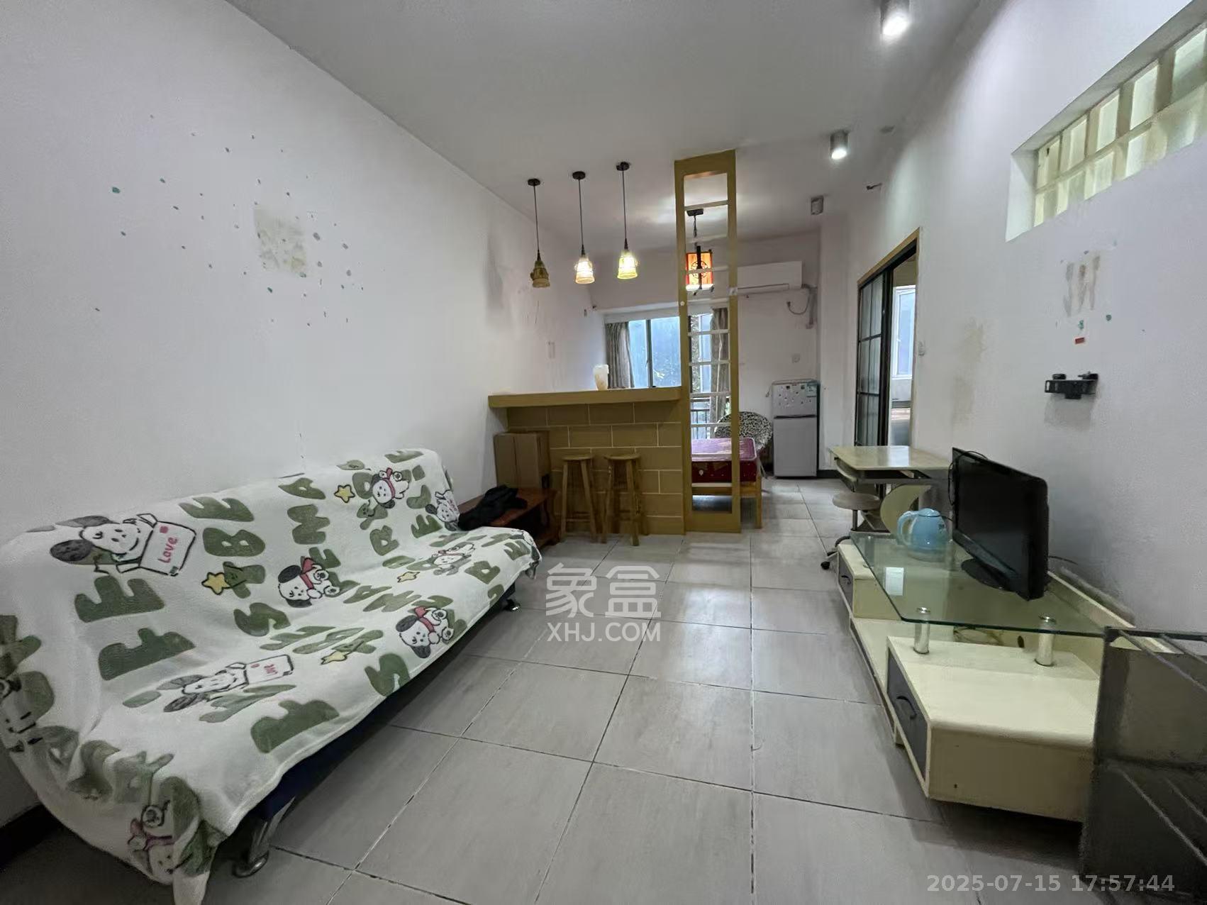 中远公馆  1室1厅1卫    1200.0元/月室内图1