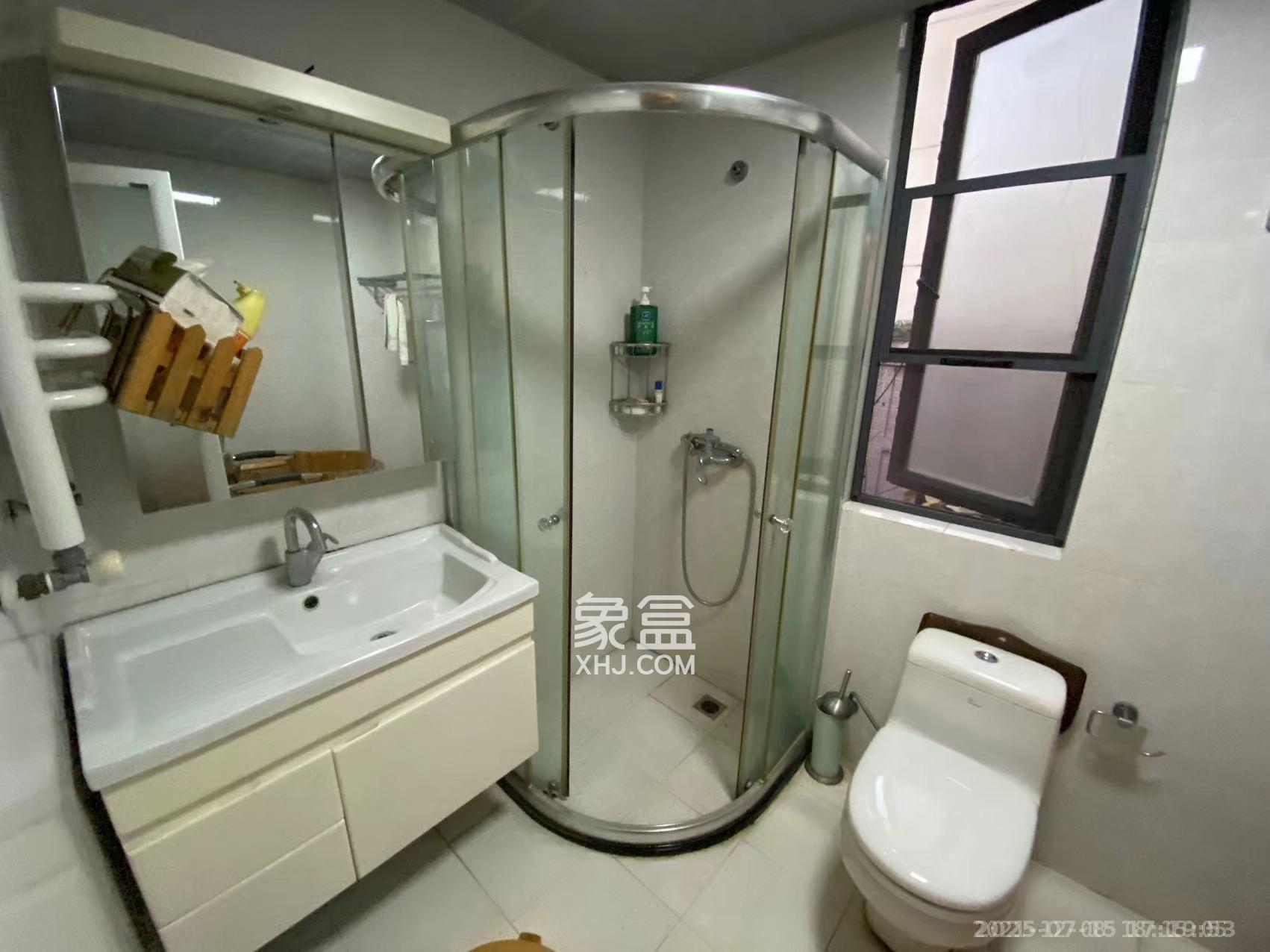 卓越蔚蓝海岸二期 4室2厅2卫 3000.0元/月 卓越蔚蓝海岸二期 4室2厅2卫 3000.0元/月室内图