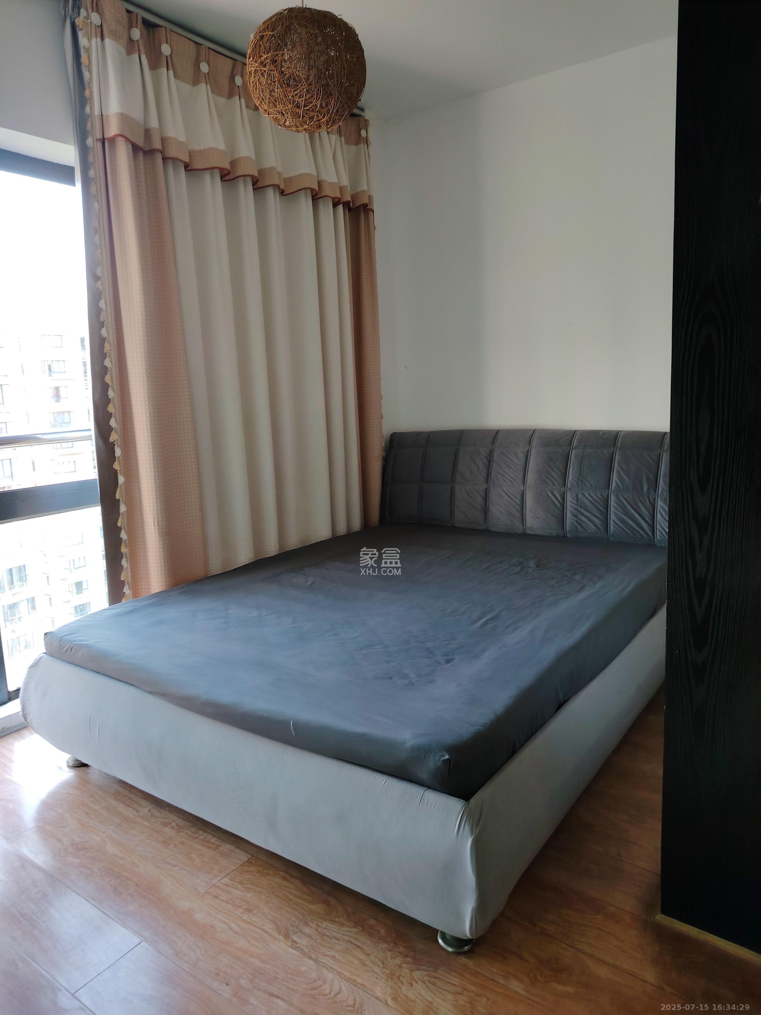 金凤滩家园 1室1厅1卫 1200.0元/月 金凤滩家园 1室1厅1卫 1200.0元/月室内图