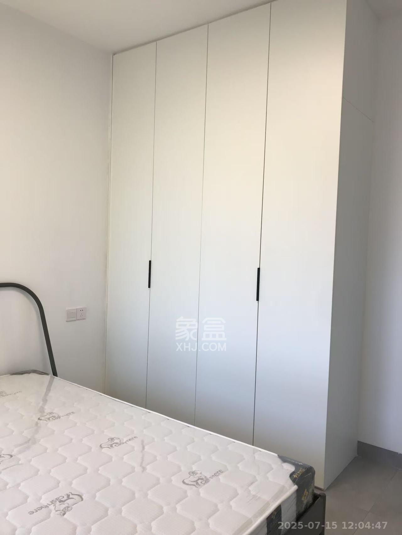 上园商住小区  3室1厅1卫   3200.00元/月室内图