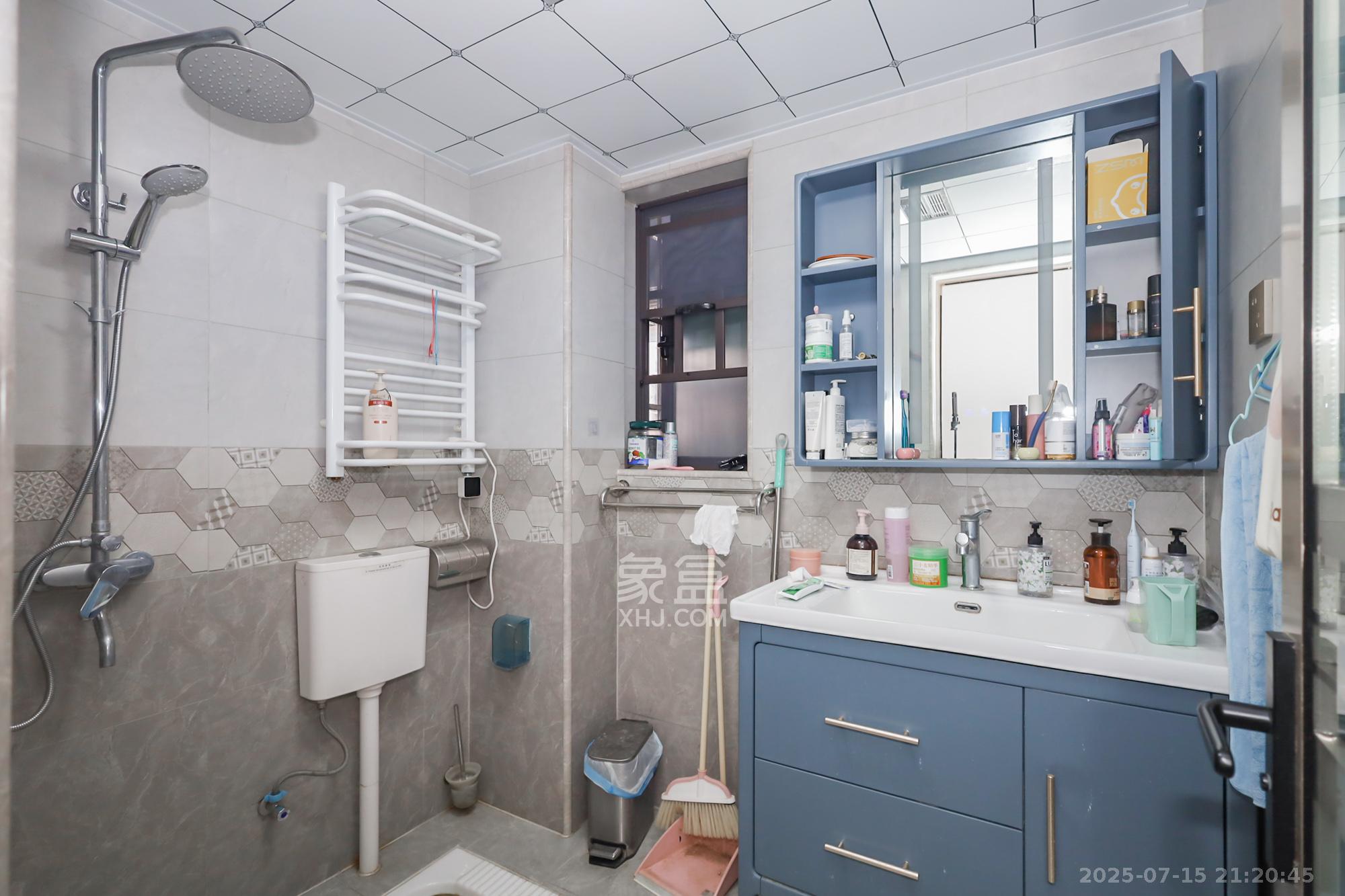 世茂铂翠湾四期(世茂悦享) 3室2厅1卫 108.0万 世茂铂翠湾四期(世茂悦享) 3室2厅1卫 108.0万卫生间