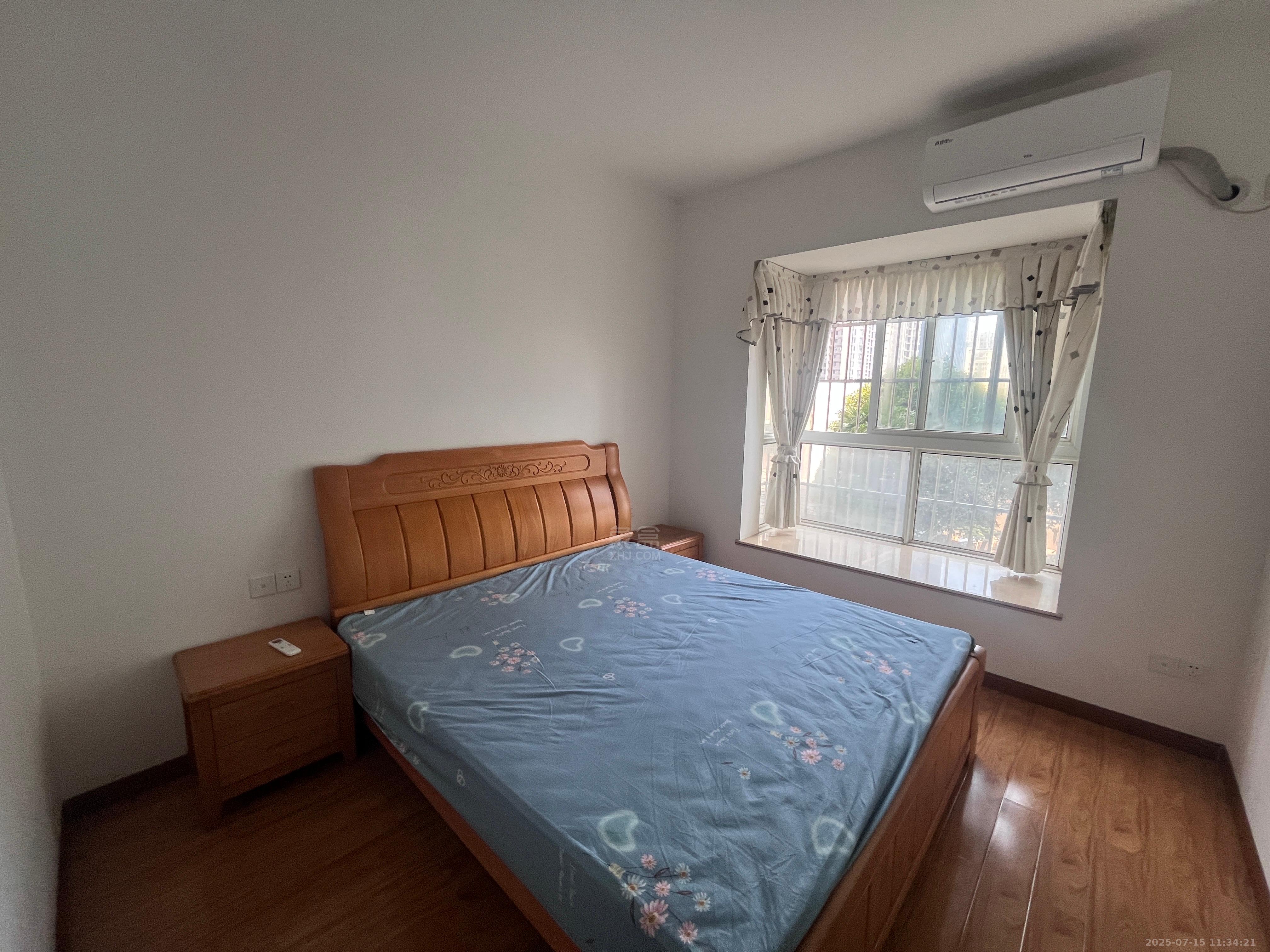 香草园二期春晓  3室2厅1卫    2000.0元/月 香草园二期春晓  3室2厅1卫    2000.0元/月室内图