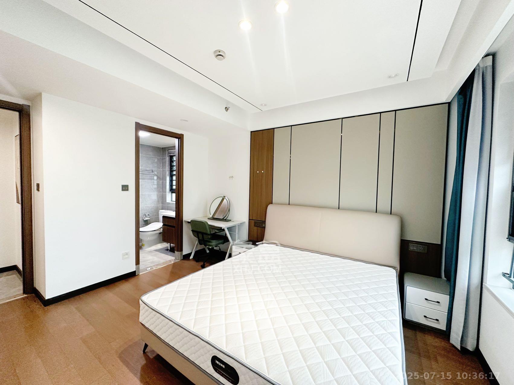 卓越中寰  4室2厅2卫   5500.00元/月室内图