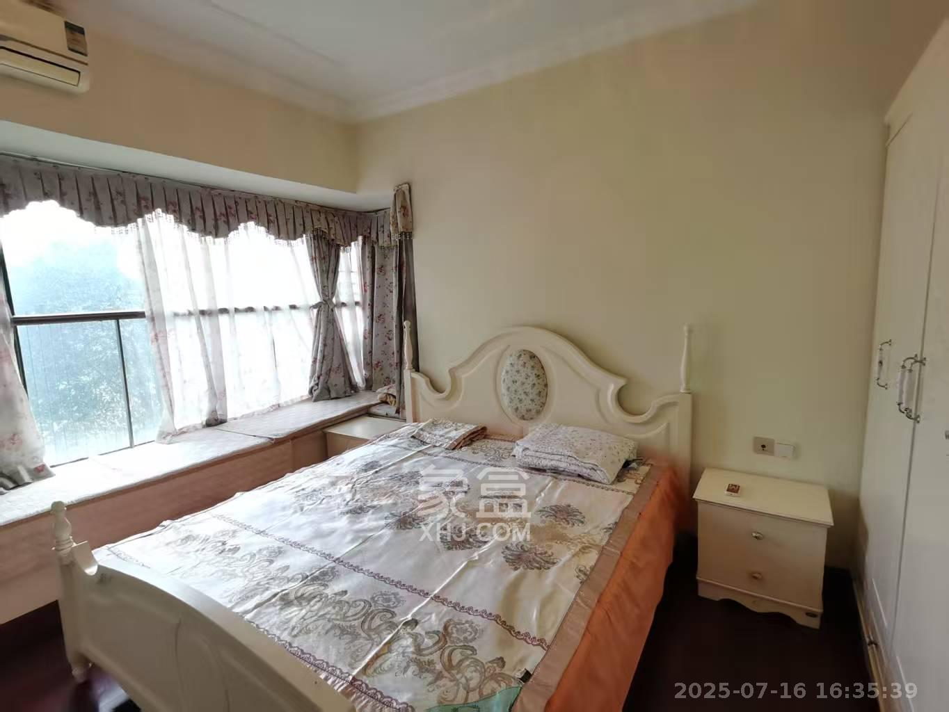 恒大华府  2室2厅1卫    2500.0元/月 恒大华府  2室2厅1卫    2500.0元/月室内图