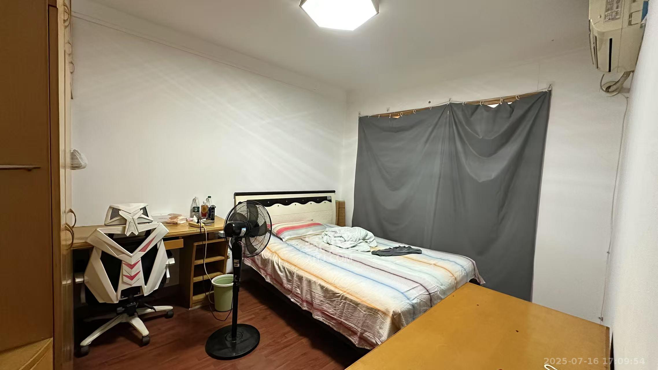 芙蓉苑  3室2厅2卫   2400.00元/月室内图
