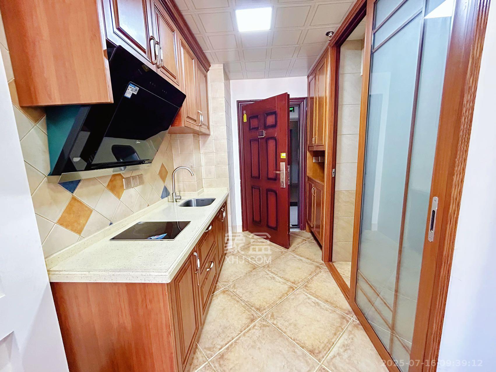 北辰三角洲E4区  1室1厅1卫    2500.0元/月室内图