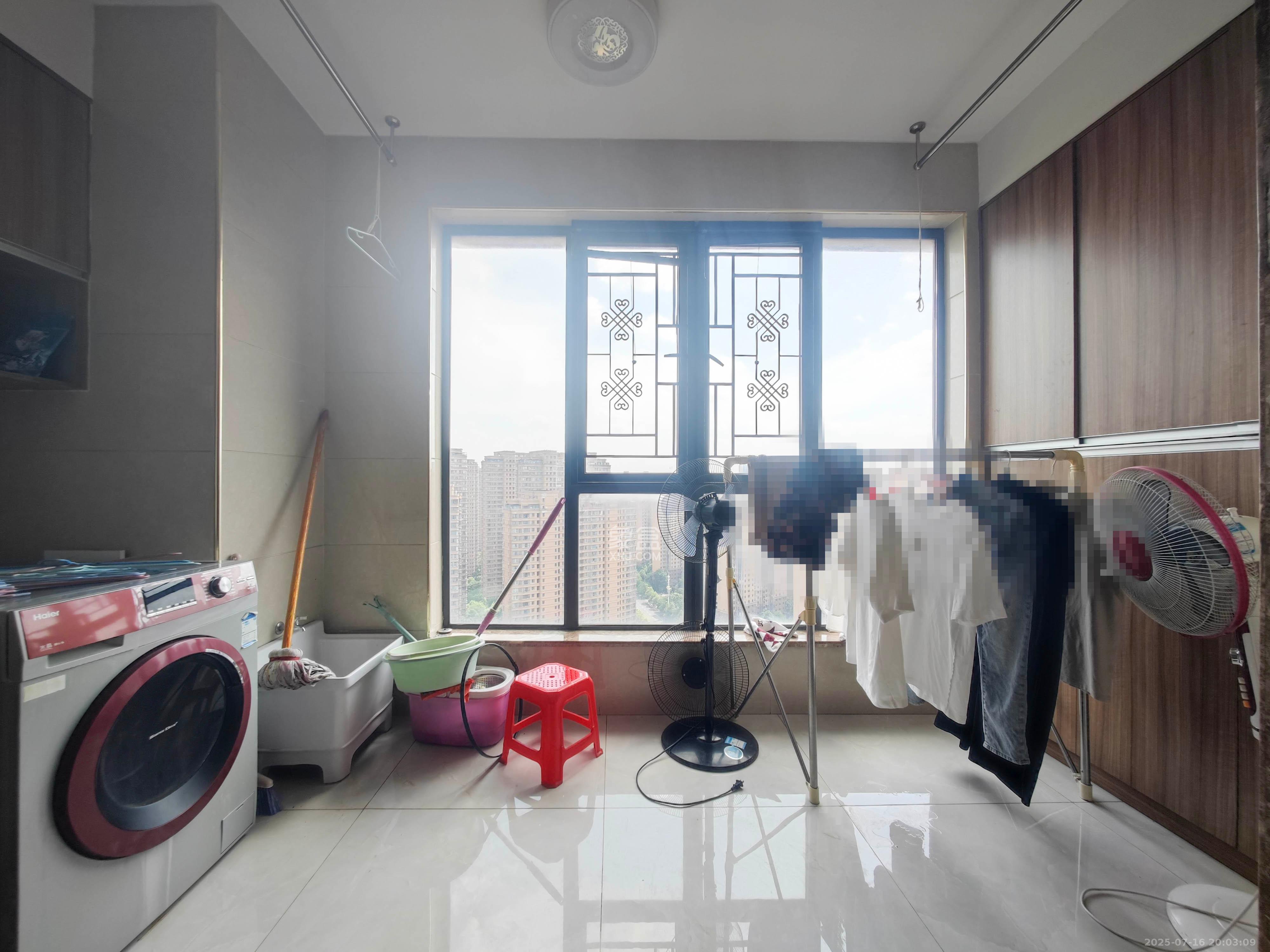 五矿万境水岸二期(五矿万境水岸和苑) 3室2厅2卫 179.0万 五矿万境水岸二期(五矿万境水岸和苑) 3室2厅2卫 179.0万其他