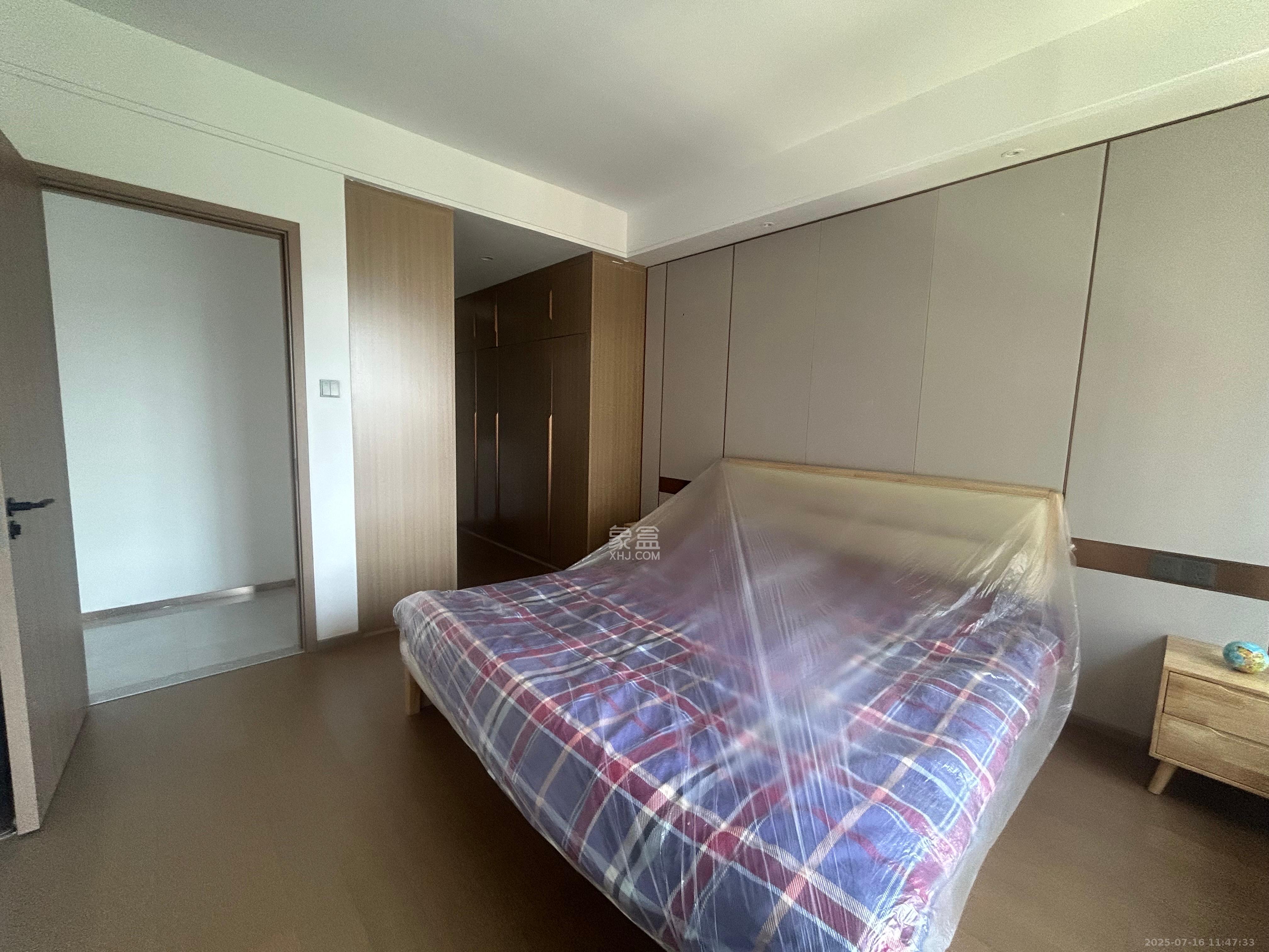 汉唐世家二期 4室2厅2卫 3200.0元/月 汉唐世家二期 4室2厅2卫 3200.0元/月室内图