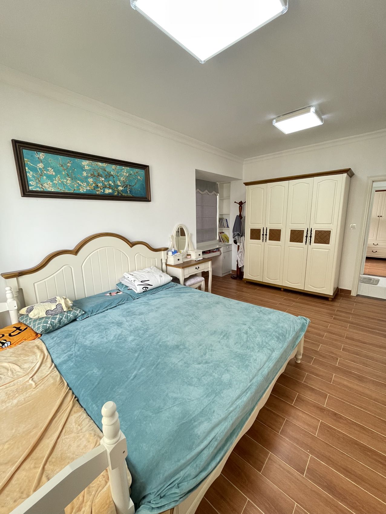 翡翠水城(住宅) 2室2厅1卫 130.0万 翡翠水城(住宅) 2室2厅1卫 130.0万客厅