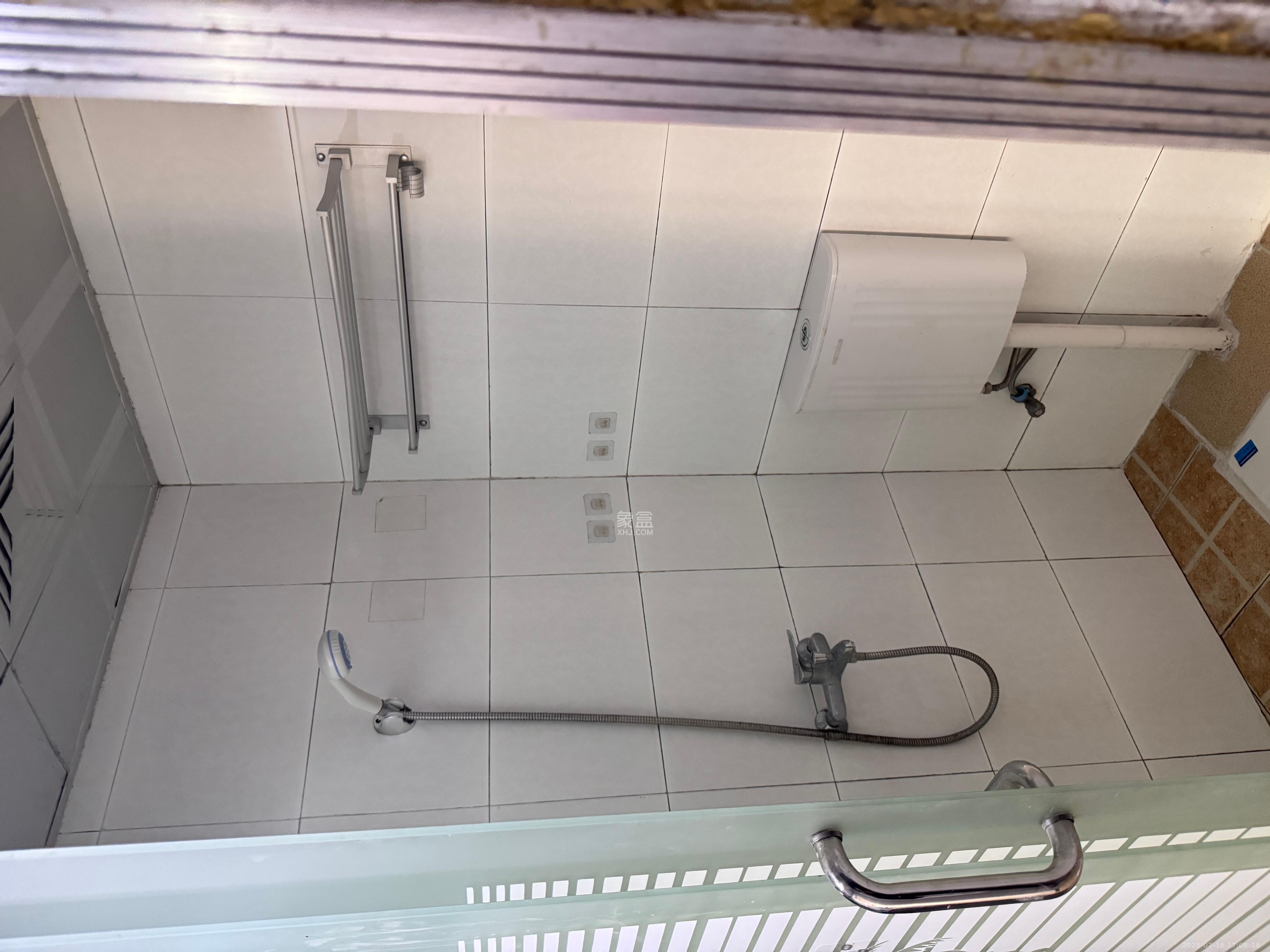 湖韵佳苑 1室1厅1卫 1000.0元/月 湖韵佳苑 1室1厅1卫 1000.0元/月室内图