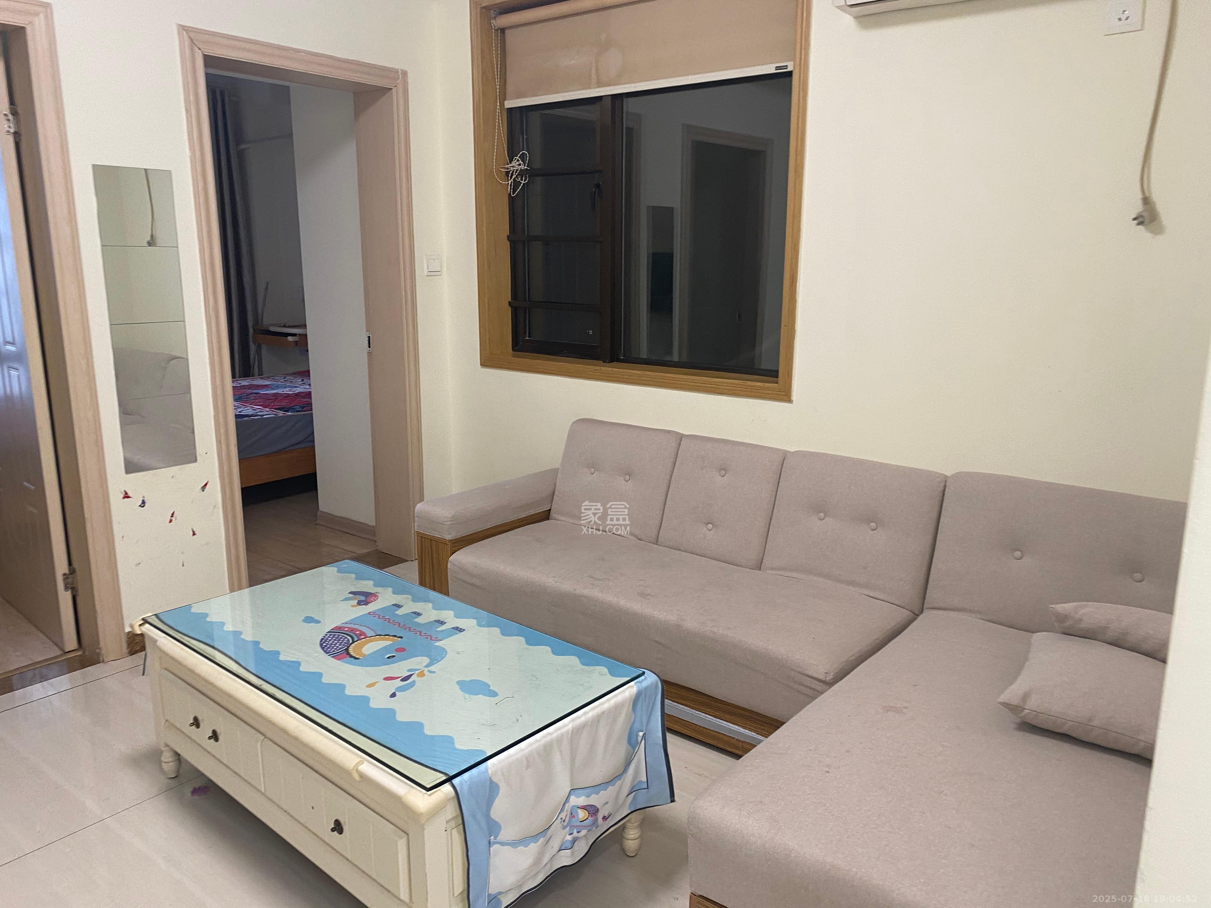 铂宫  2室1厅1卫    2800.0元/月室内图