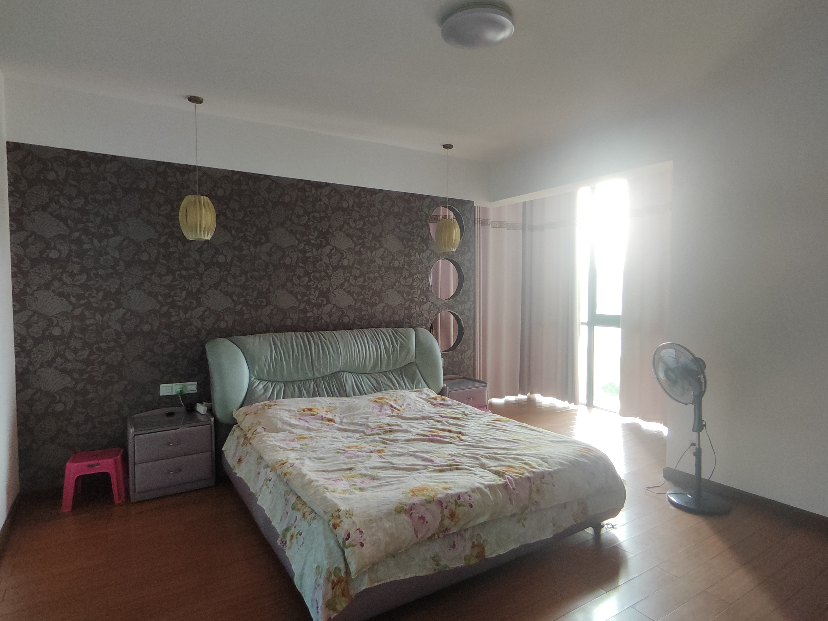 水岸春天  4室2厅2卫    71.8万 水岸春天  4室2厅2卫    71.8万室内图