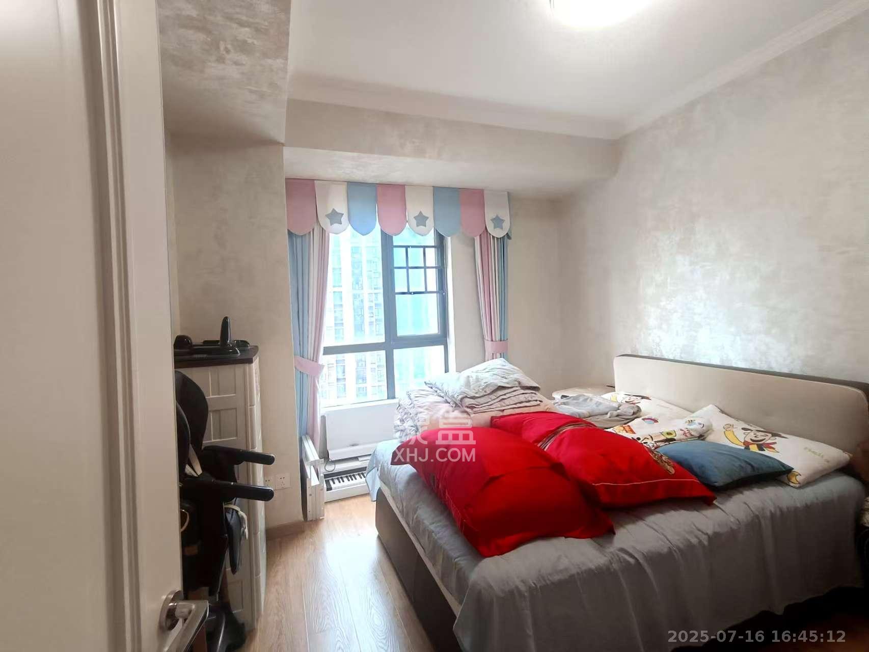 新盛珑璟台  4室2厅2卫    3500.0元/月室内图