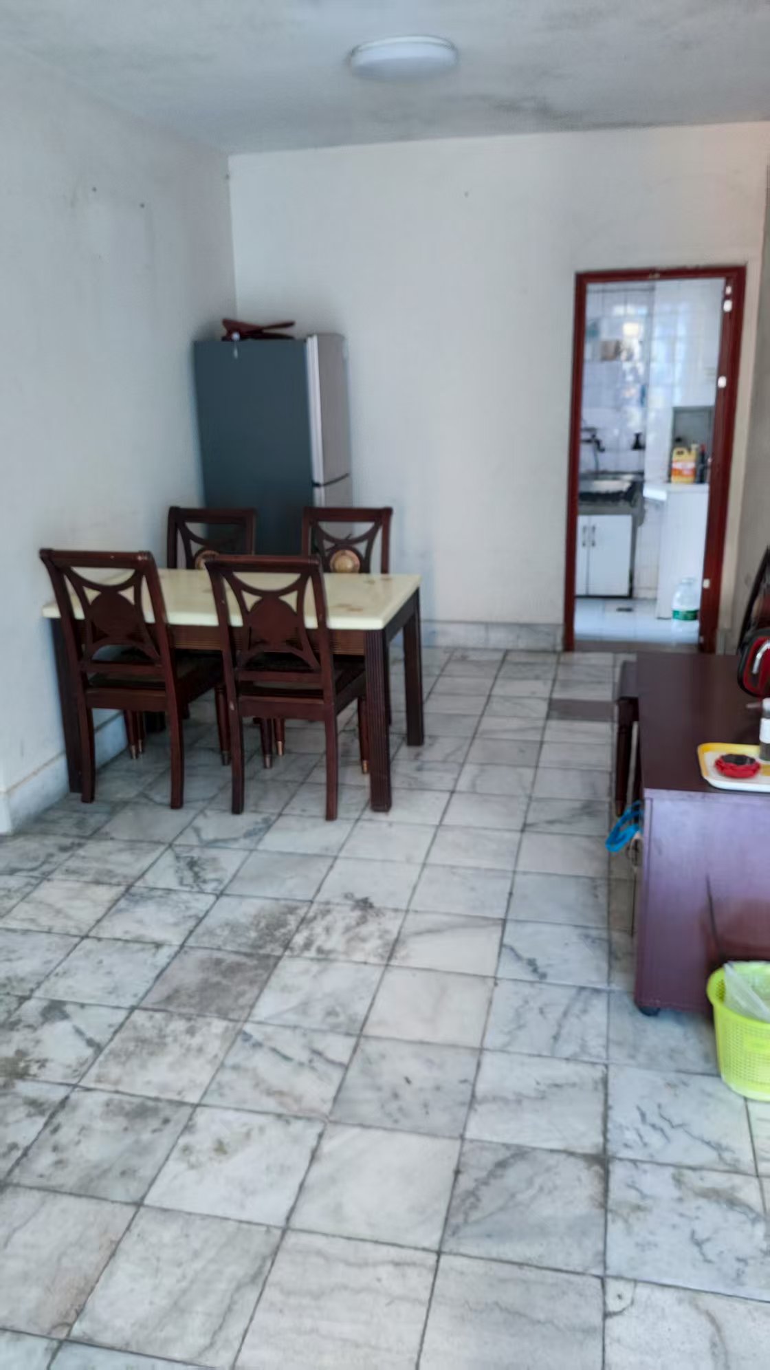 富成大厦 4室2厅2卫 2200.0元/月 富成大厦 4室2厅2卫 2200.0元/月室内图