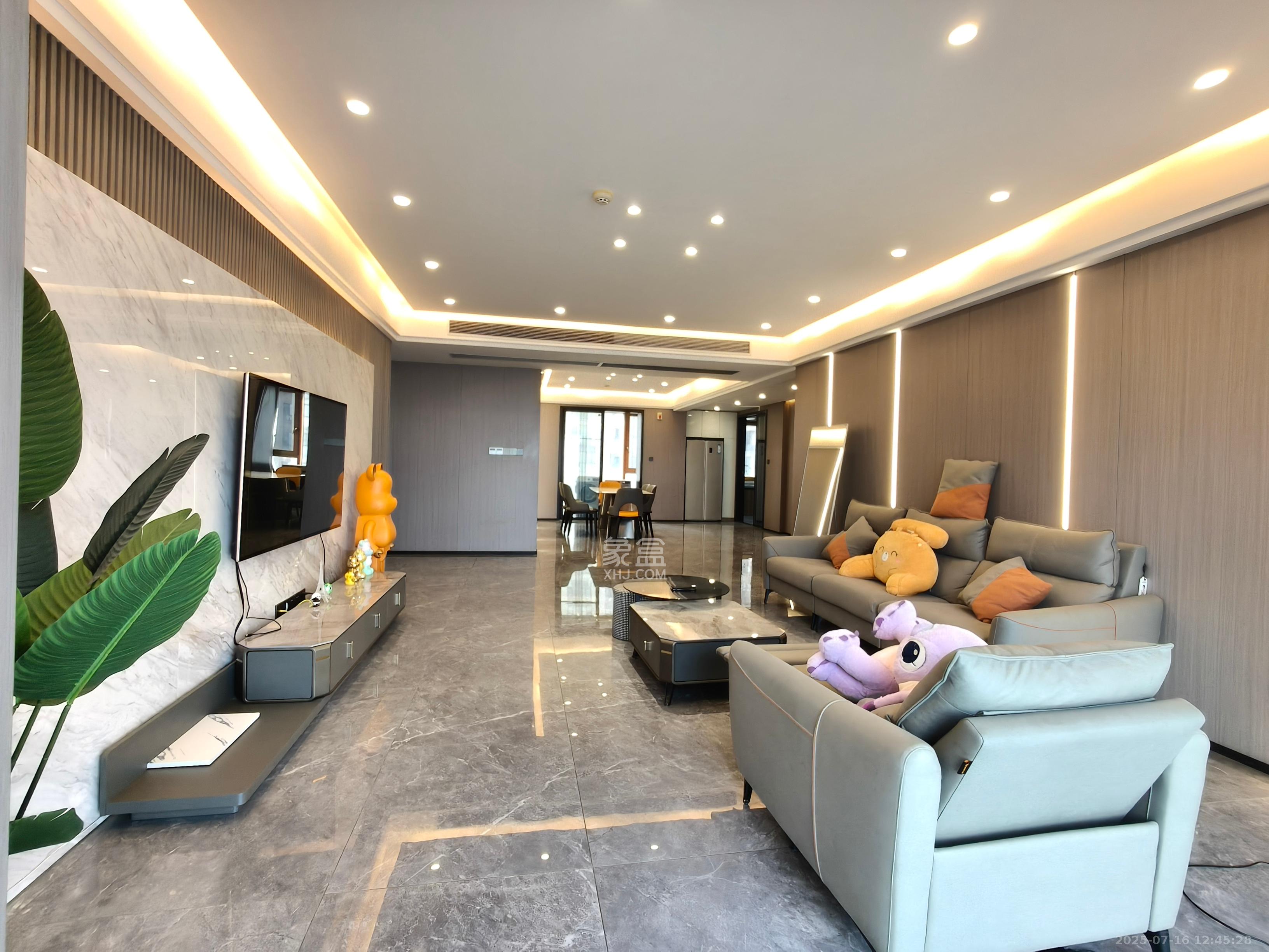 世茂外滩里(世茂铂翠湾三期) 1室0厅0卫 15000.0元/月 世茂外滩里(世茂铂翠湾三期) 1室0厅0卫 15000.0元/月室内图