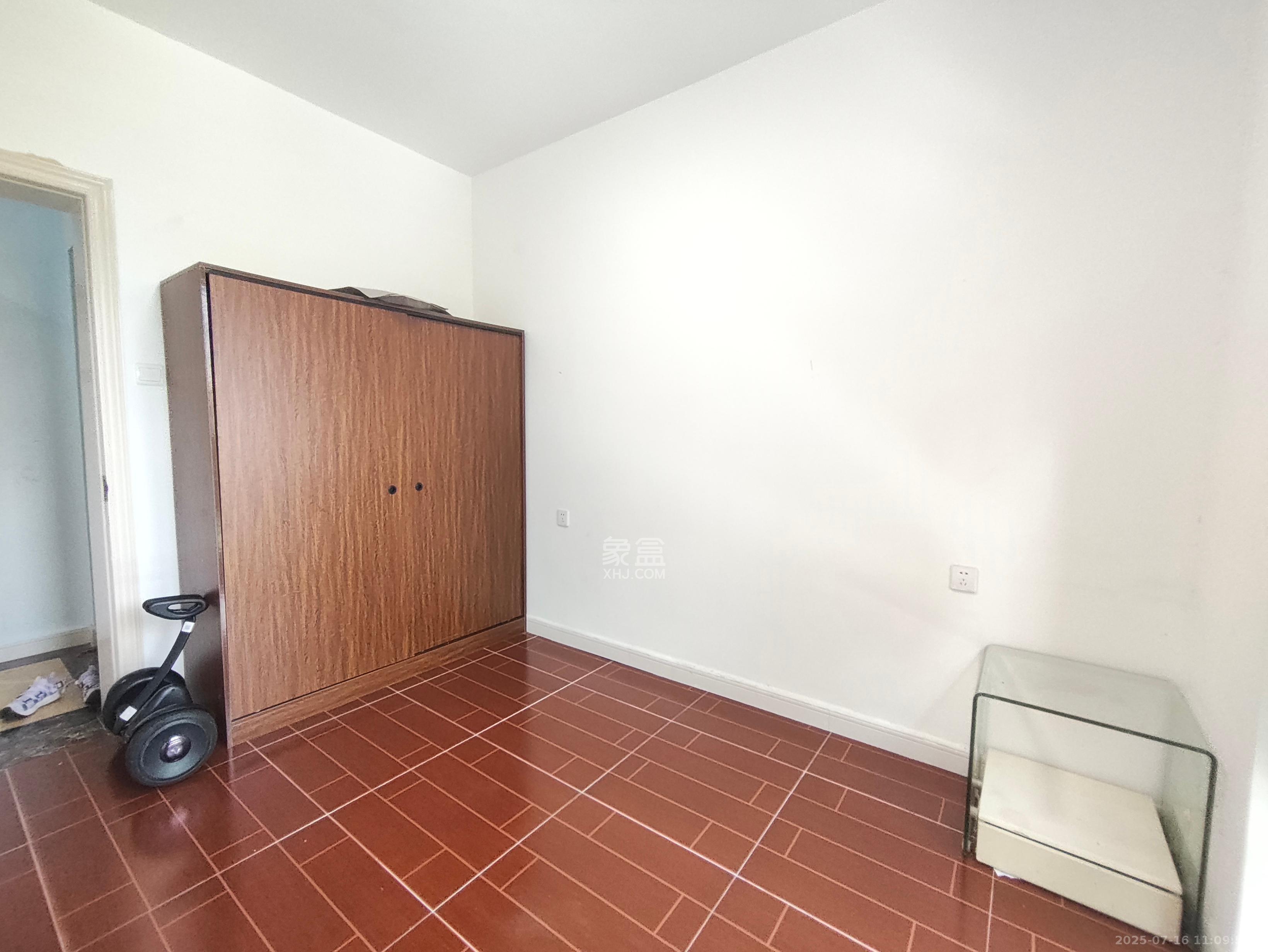 北大资源理想家园  4室2厅2卫    3500.0元/月 北大资源理想家园  4室2厅2卫    3500.0元/月室内图