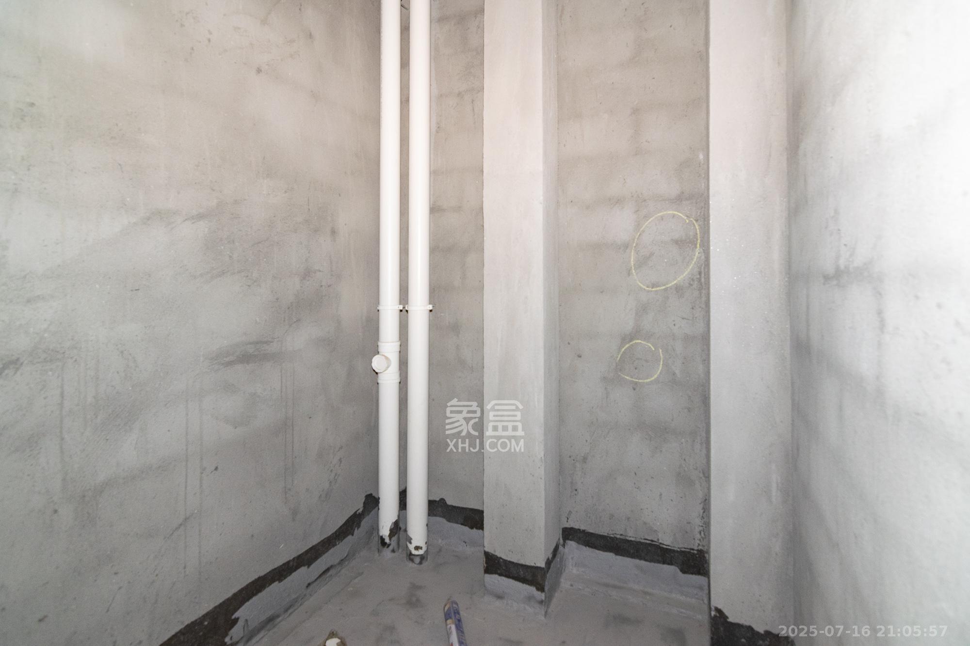 富兴悦府(富兴学府名邸)  1室1厅1卫    22.0万 富兴悦府(富兴学府名邸)  1室1厅1卫    22.0万卫生间