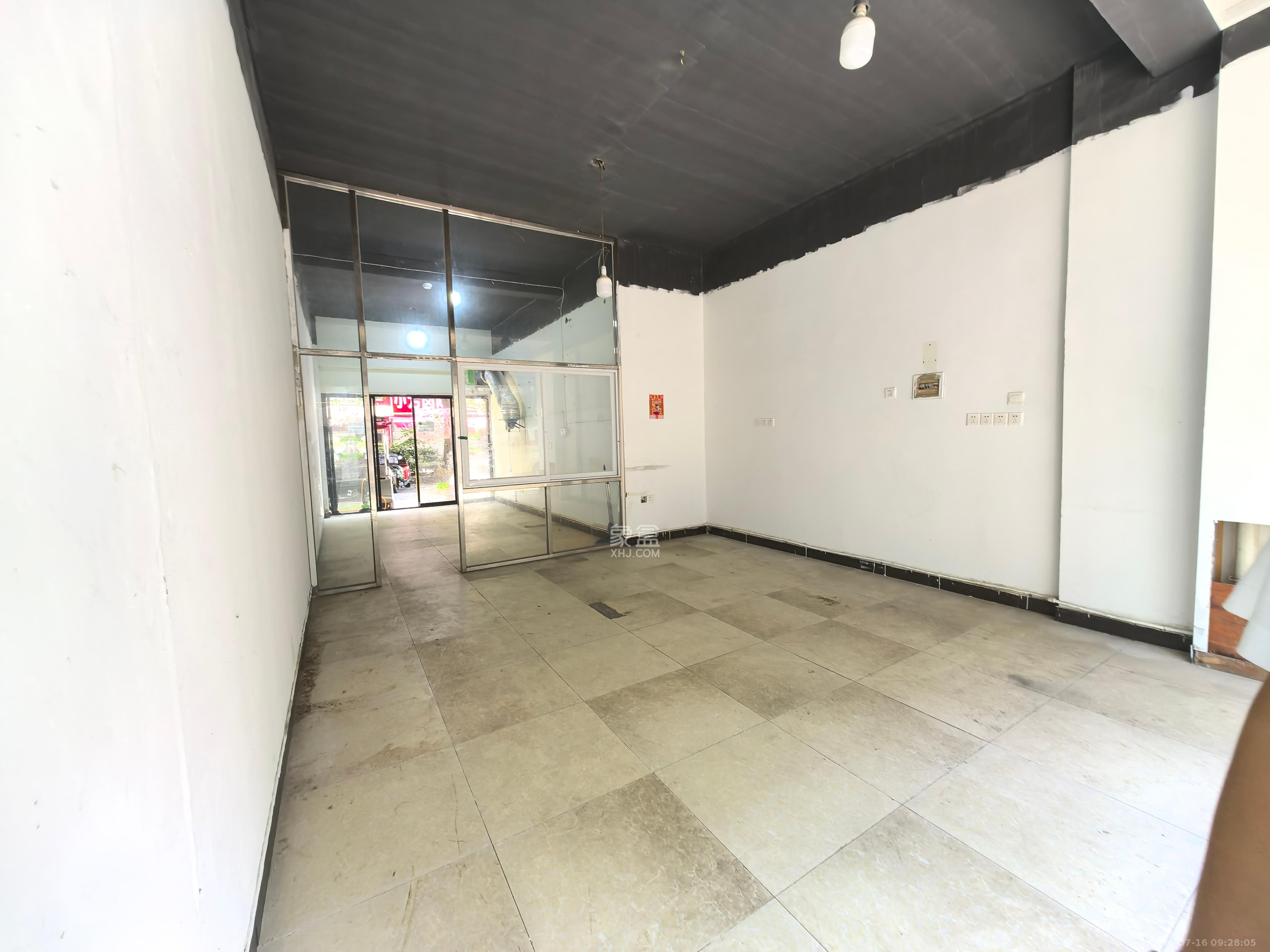 望龙小区  1室1厅1卫   1800.00元/月室内图