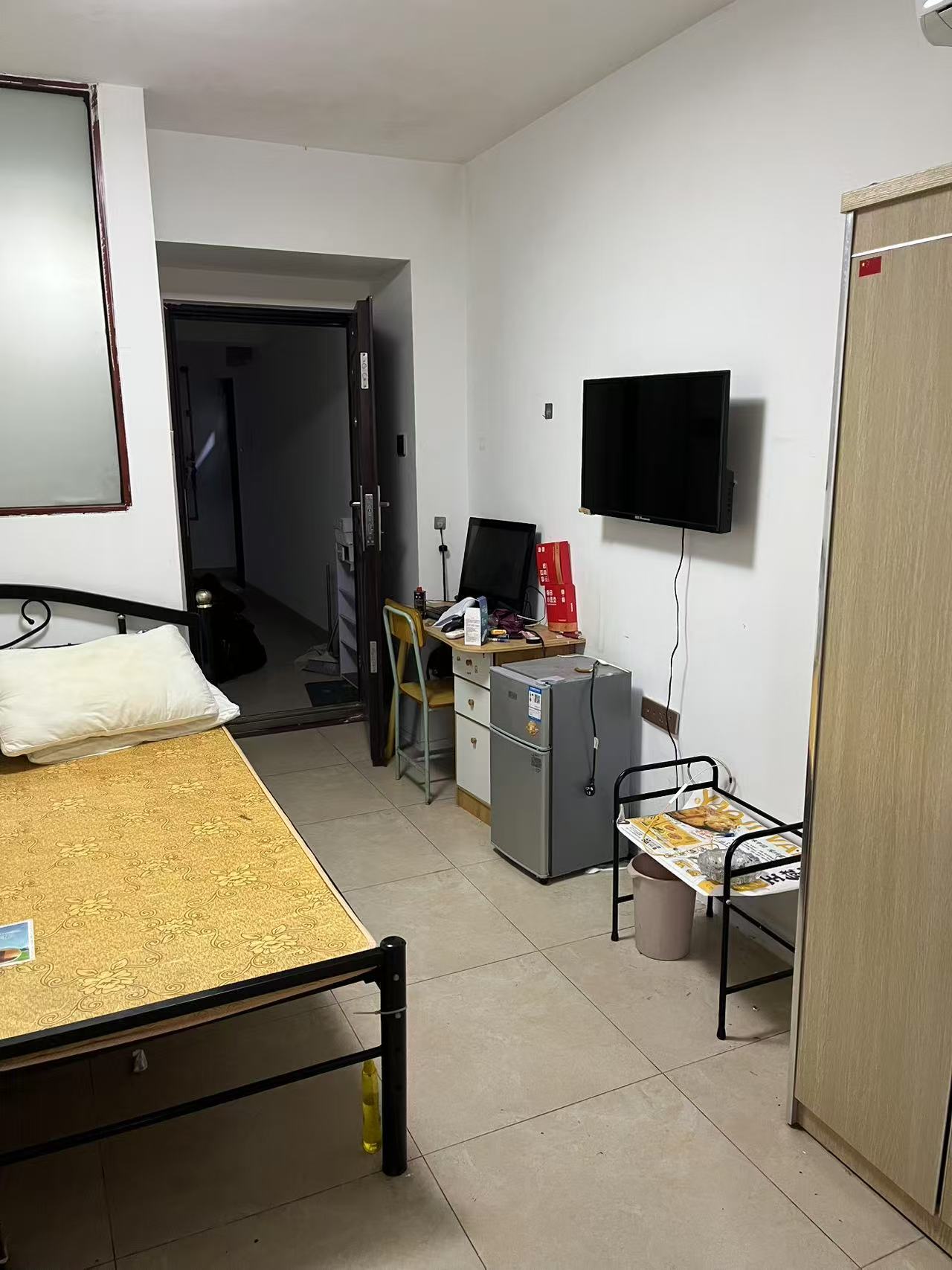 中机公寓  1室0厅1卫   950.00元/月室内图