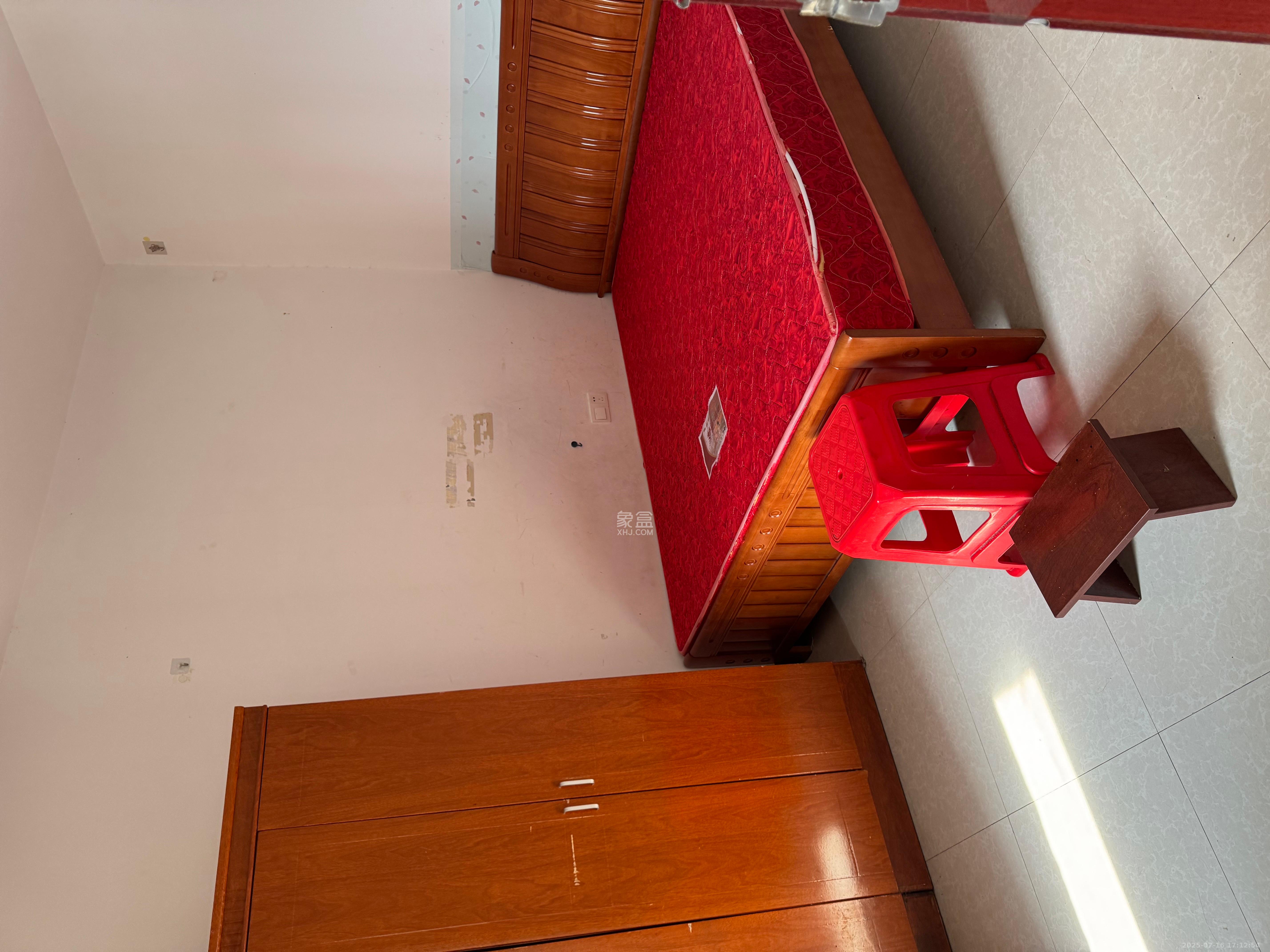 蝴蝶谷 2室1厅1卫 1200.0元/月 蝴蝶谷 2室1厅1卫 1200.0元/月室内图