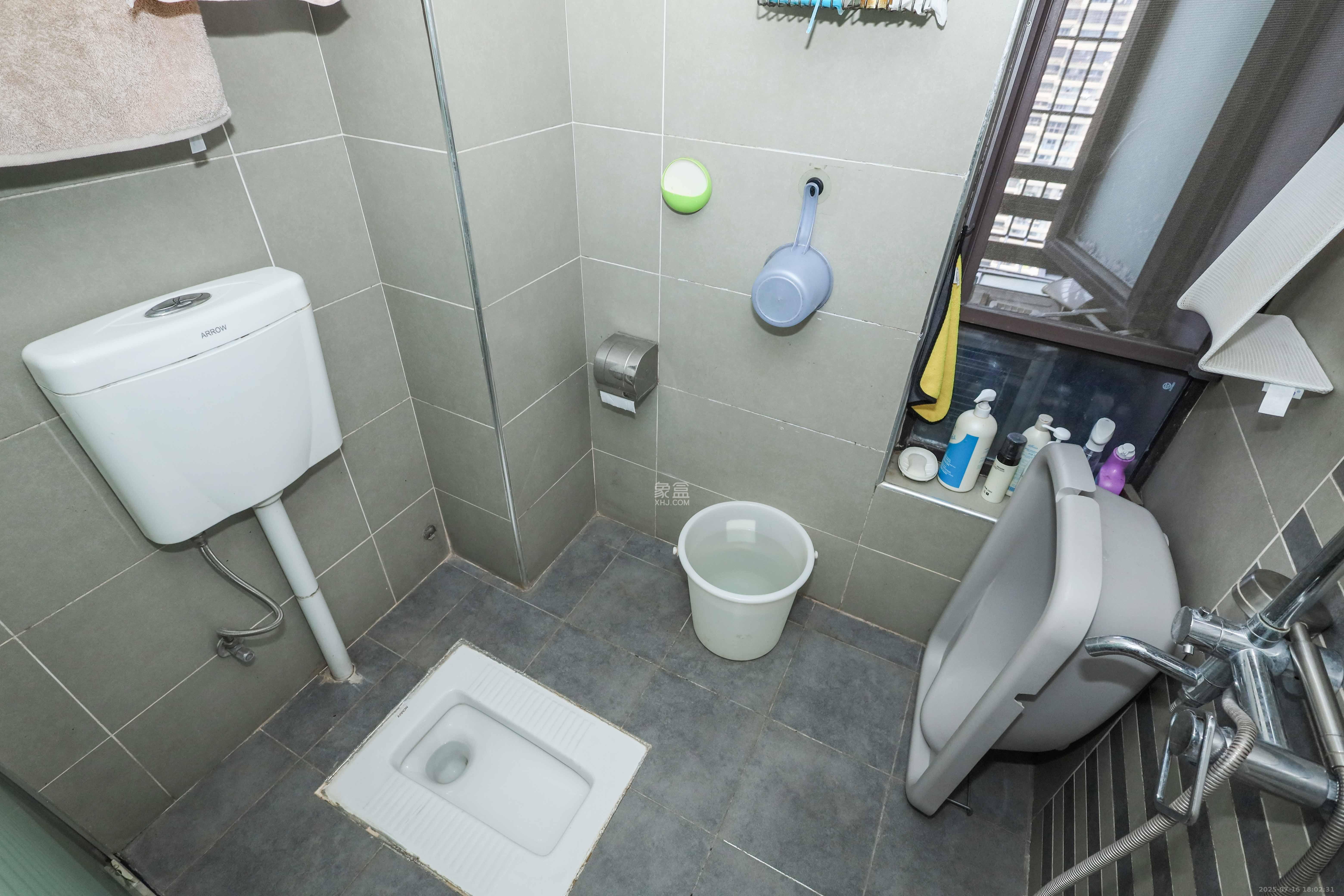 保利麓谷林语F区  3室2厅1卫    105.0万卫生间