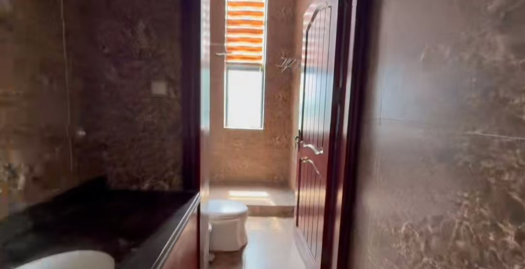 半岛蓝湾 1室1厅1卫 137.0万 半岛蓝湾 1室1厅1卫 137.0万室内图