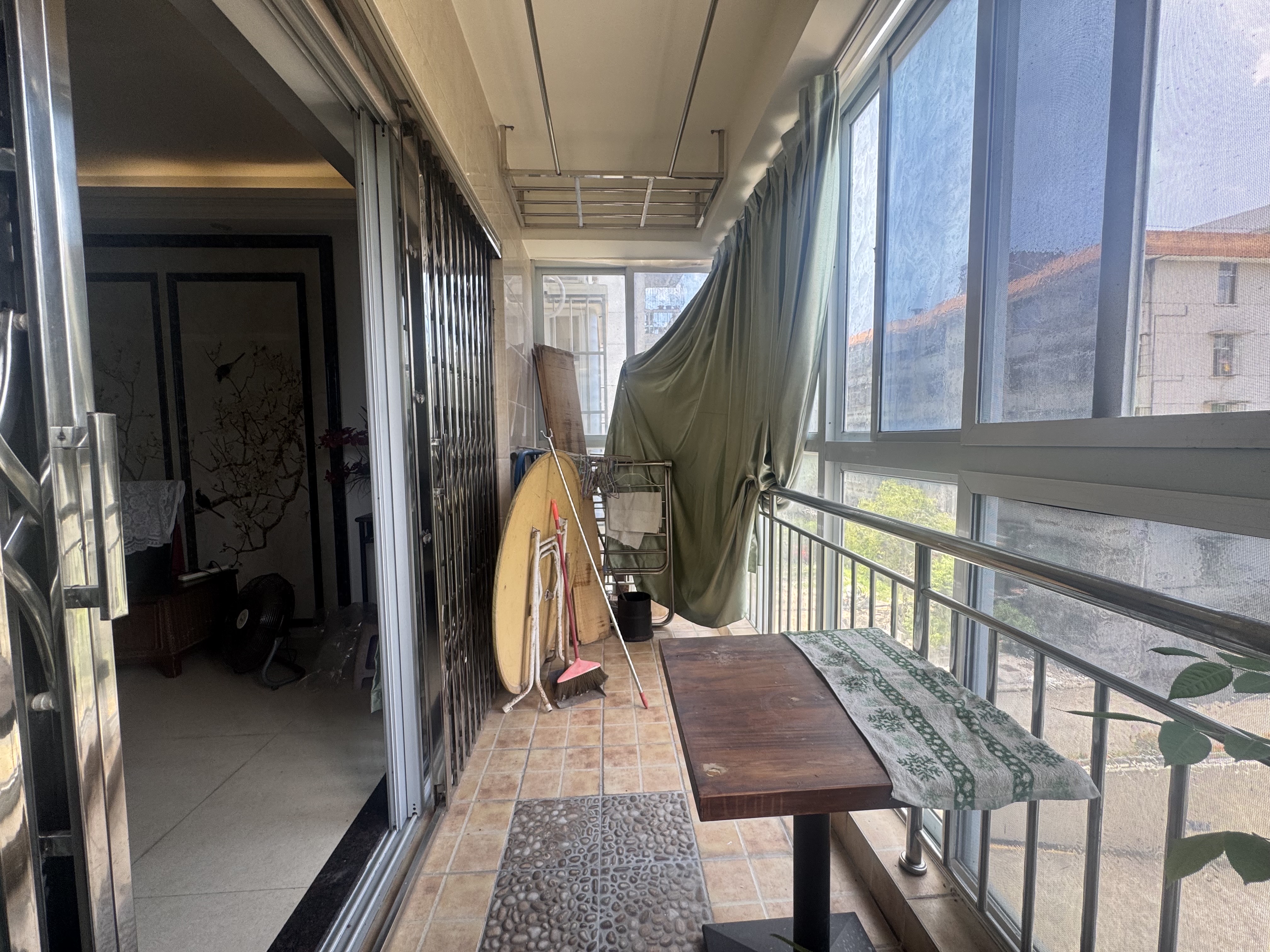 海南师范大学 4室2厅2卫 3600.0元/月 海南师范大学 4室2厅2卫 3600.0元/月室内图