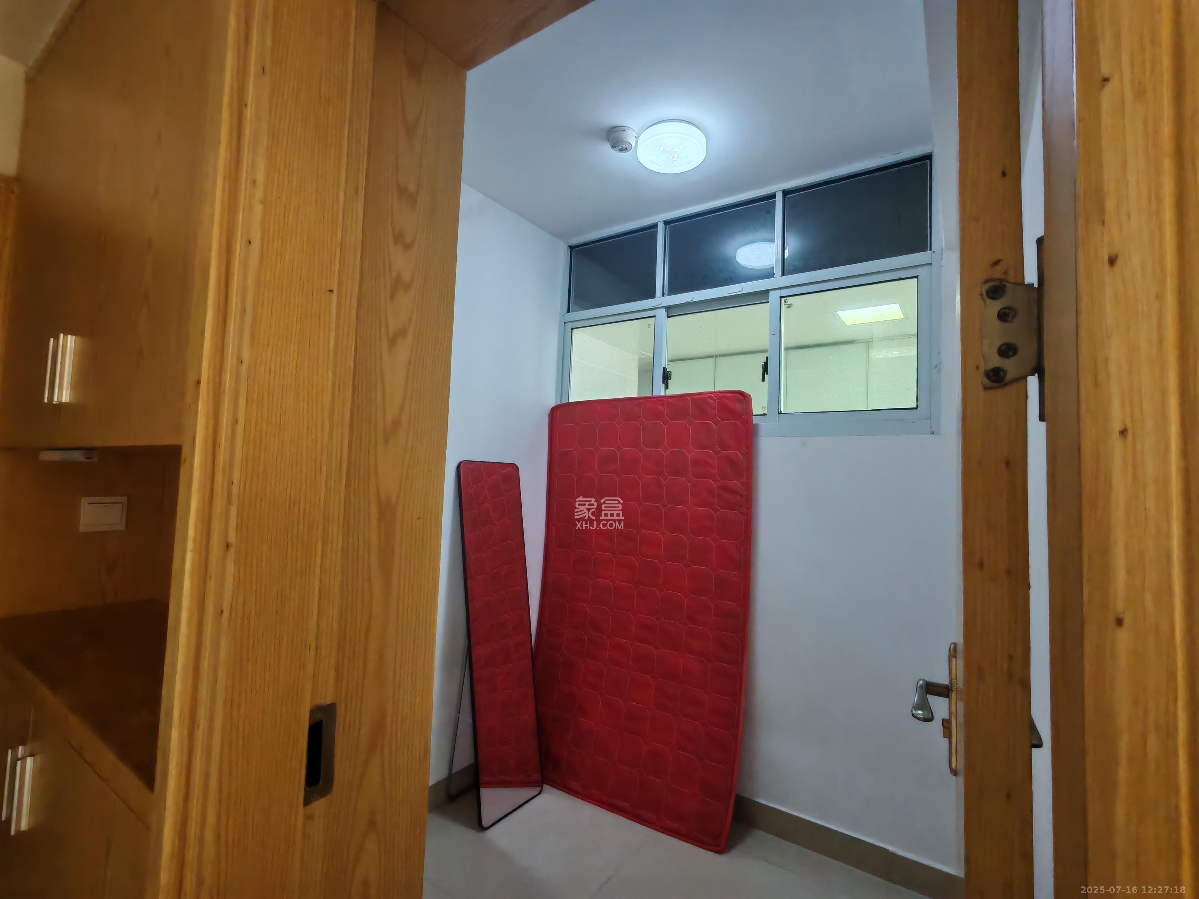 深业睿城  1室1厅1卫    1450.0元/月室内图