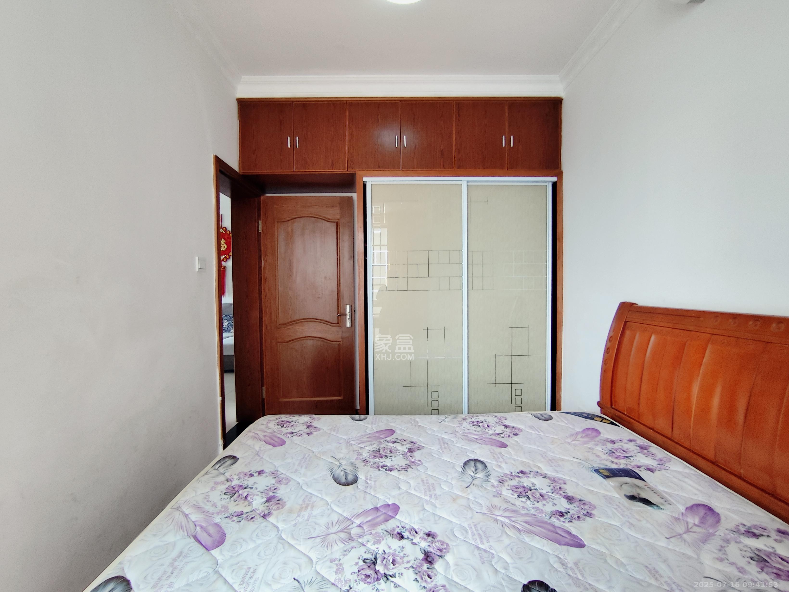 旭辉华庭  3室2厅1卫    1800.0元/月 旭辉华庭  3室2厅1卫    1800.0元/月室内图