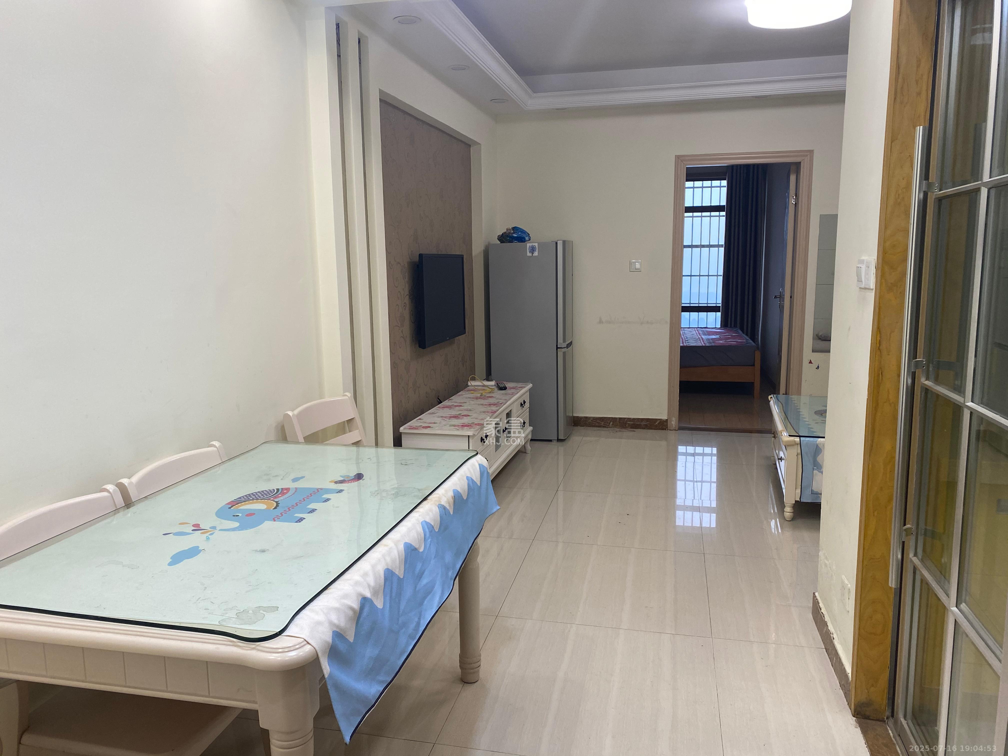 铂宫  2室1厅1卫    2800.0元/月室内图