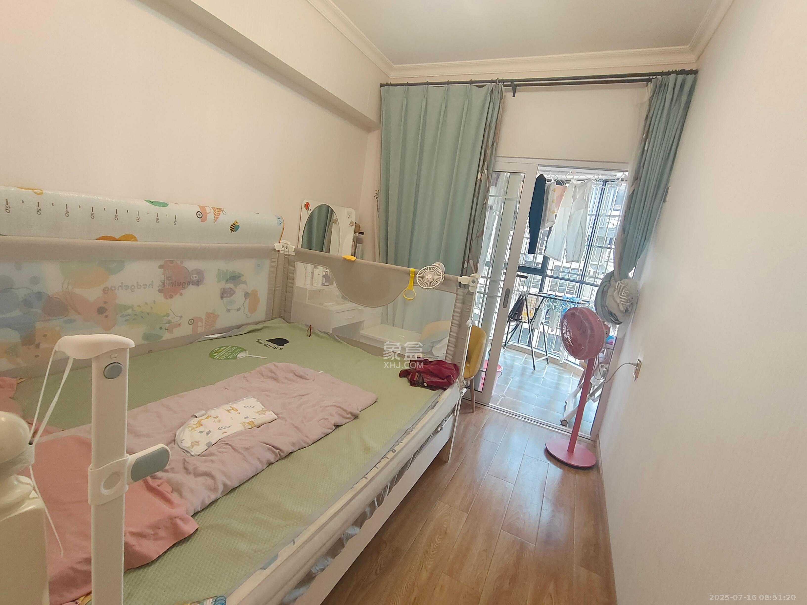 朝阳银座  3室1厅1卫    2500.0元/月室内图