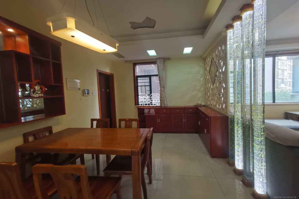 星城映象 3室2厅1卫 2400.0元/月 星城映象 3室2厅1卫 2400.0元/月室内图