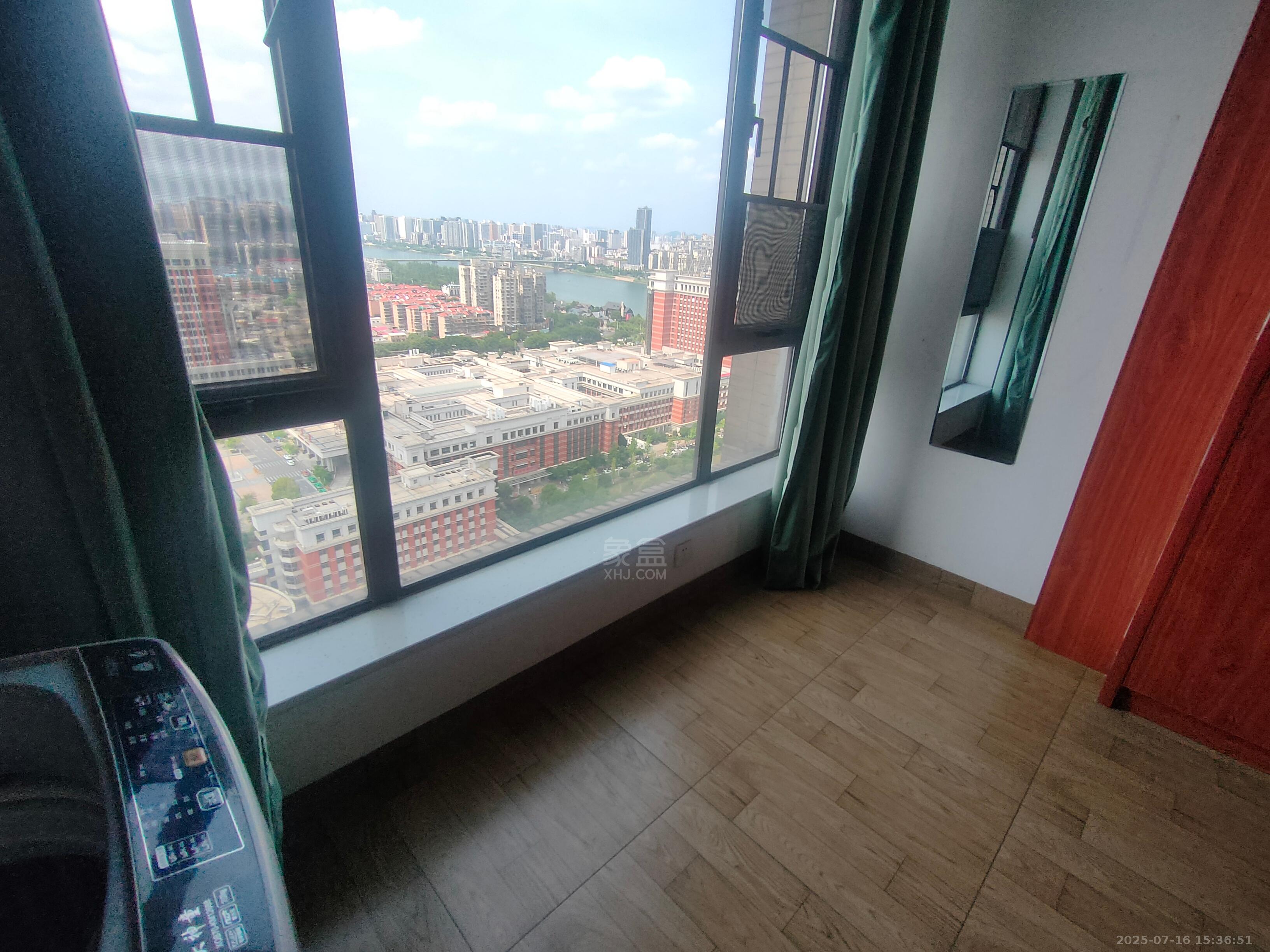 中泰财富湘江  1室1厅1卫    1200.0元/月 中泰财富湘江  1室1厅1卫    1200.0元/月室内图