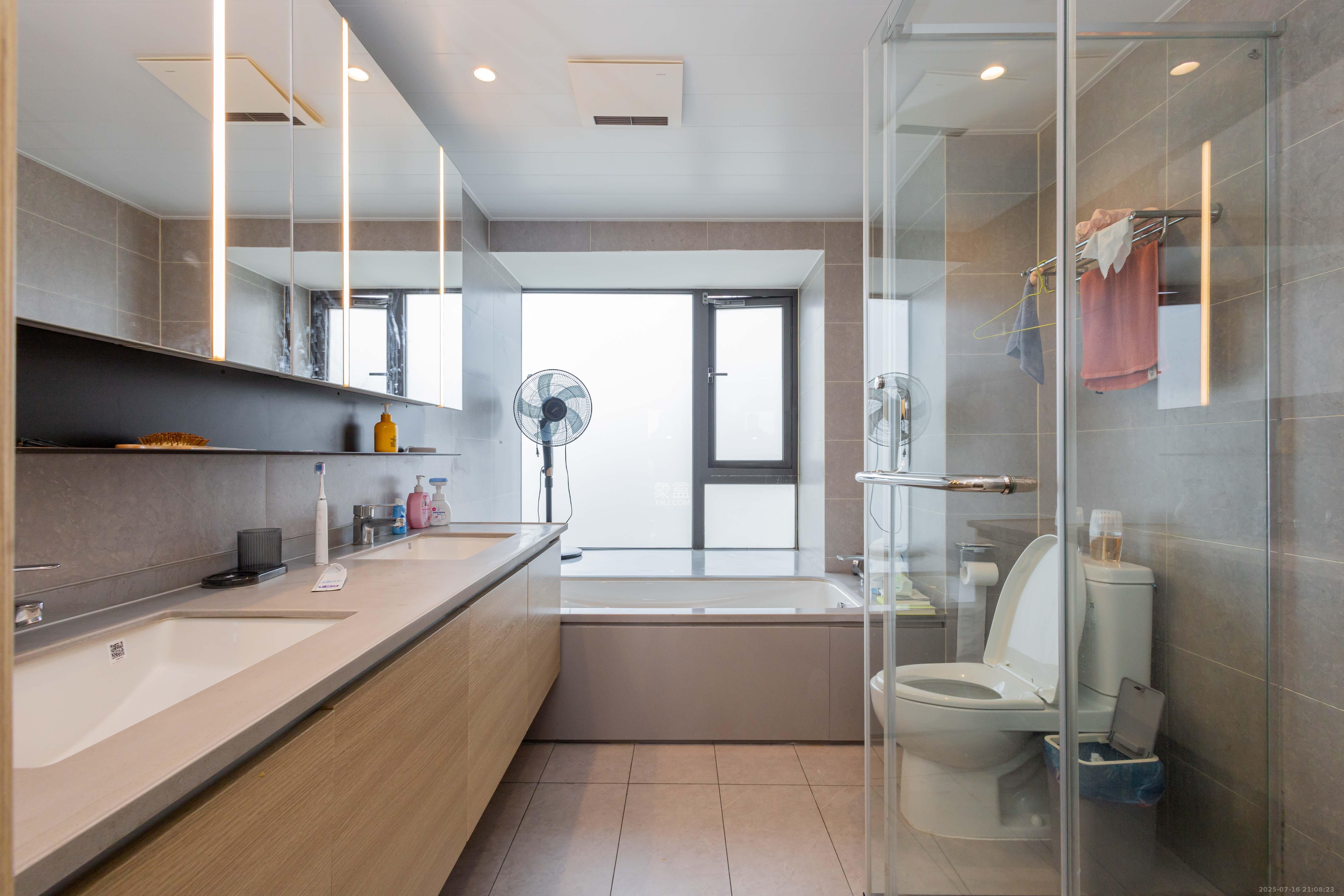 时代印记(长沙时代印记花园) 4室2厅3卫 235.0万 时代印记(长沙时代印记花园) 4室2厅3卫 235.0万卫生间